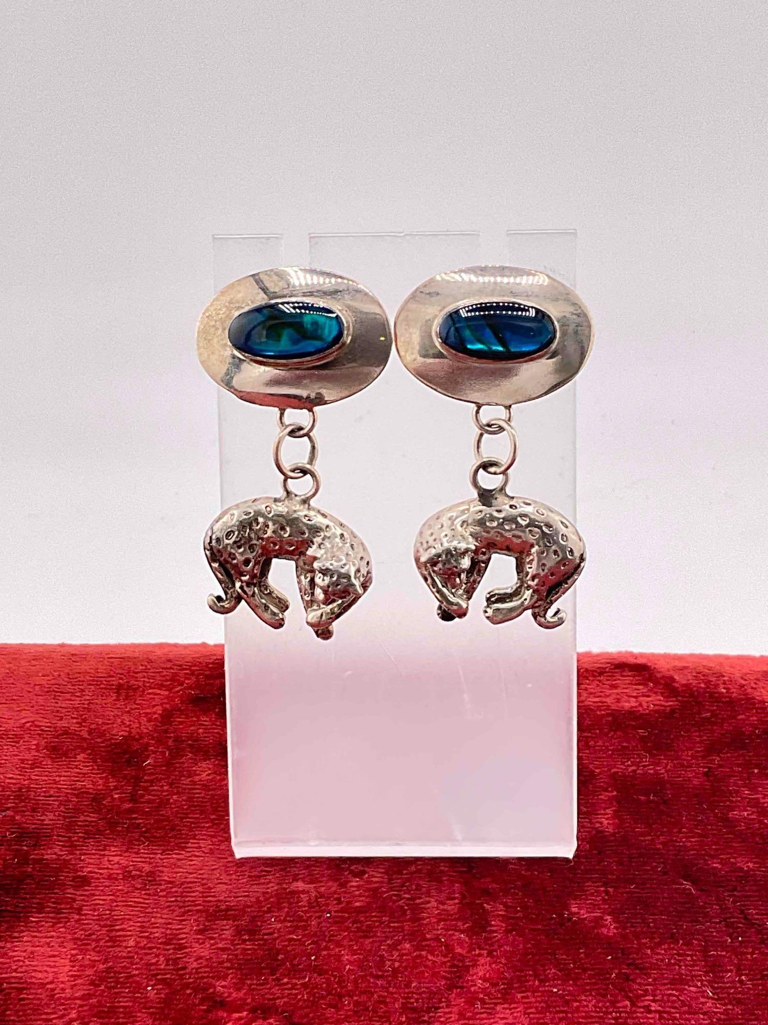 Vintage Carol Felley Sterling Silver Drop Earrings w/ Leopard Design & Abalone Toned Setting.: Vintage Carol Felley Sterling Silver Drop Earrings w/ Leopard Design & Abalone Toned Setting. Stamped 90 on reverse. DM-414