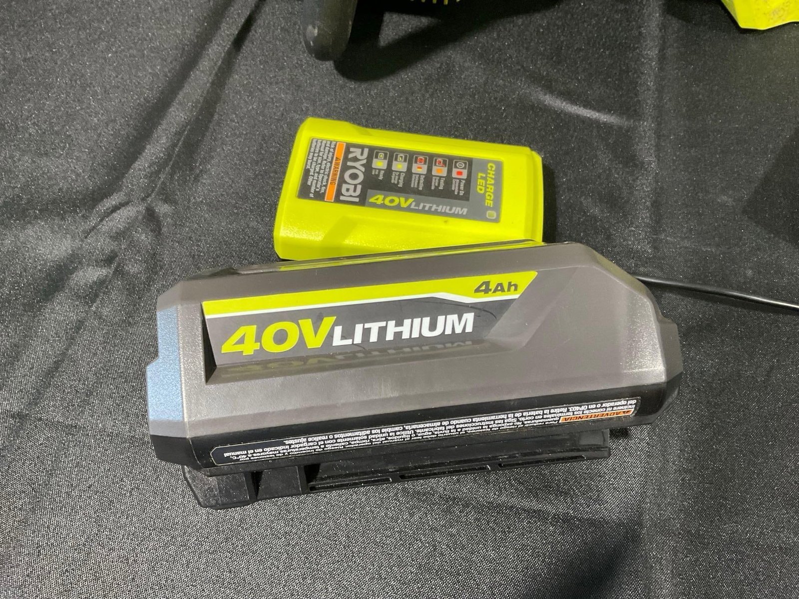 Ryobi 14 inch Electric Chain Saw 40v, model RY405010, tested & working, w/charger - 3