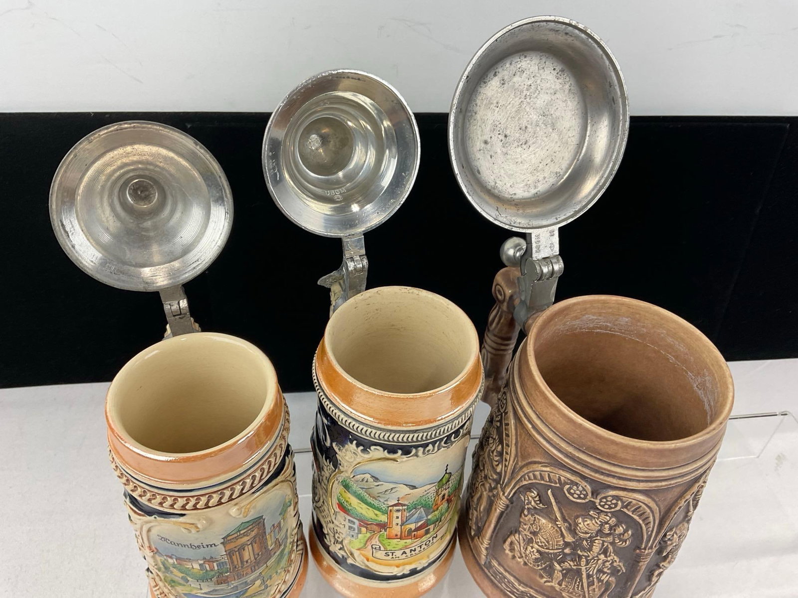 Set of 3 West German Stoneware Steins w/Pewter Lids, Mannheim, St. Anton am Arlberg & Knight desi... - 5