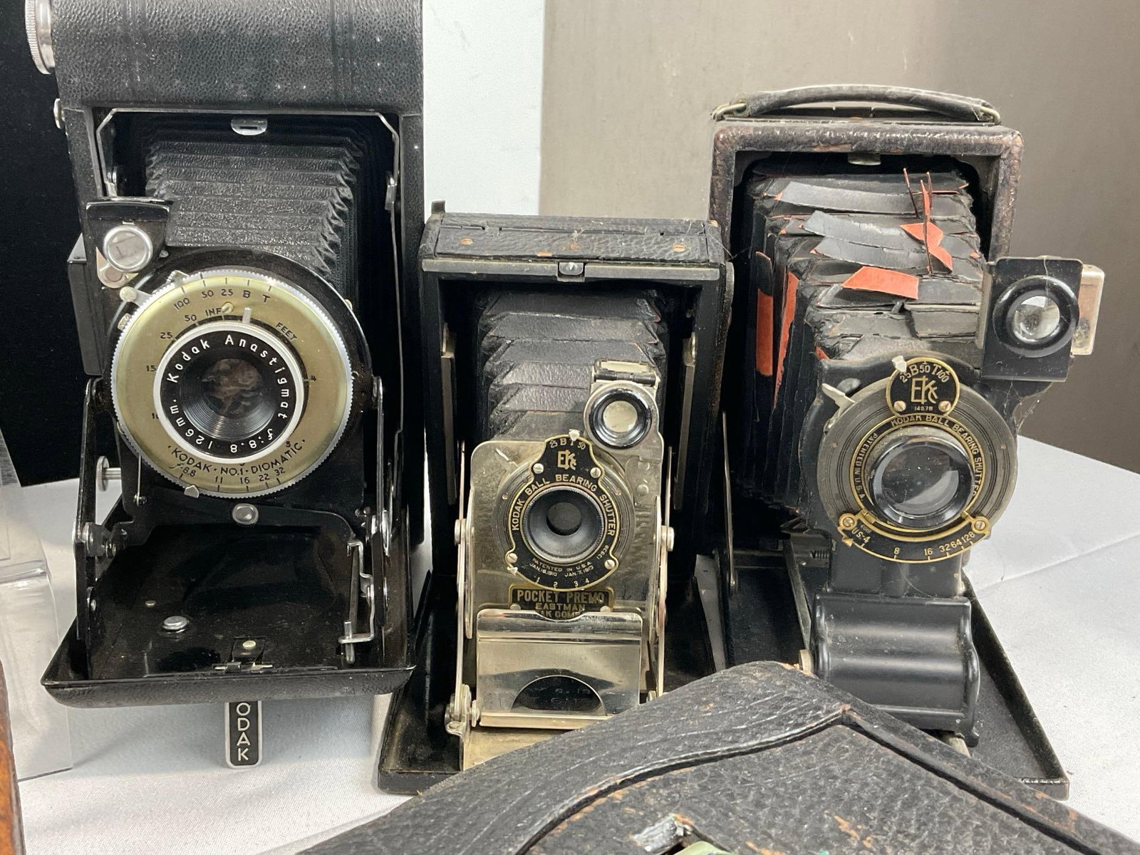 Variety of Early 20th Century Cameras, Korona V, Beacon, Kodak Eastman Co, & more - 4