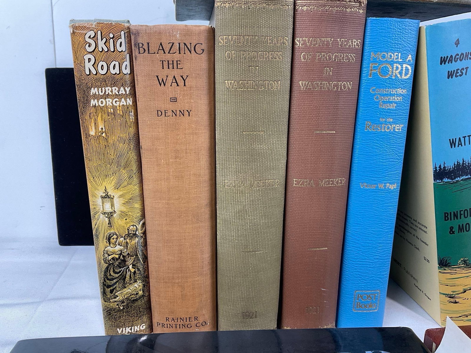 14 Vintage Books, Lots of Ford Thunderbird, Model A, Service Bulletins - 3