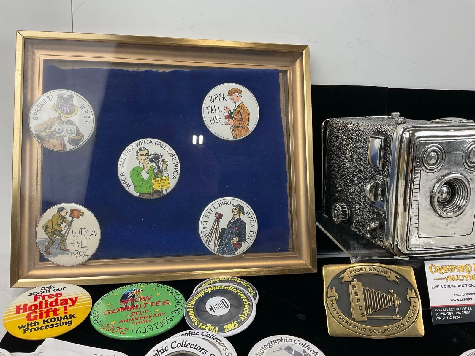 Collection of 43 Puget Sound Photographic Collectors Society Buttons, from around 1980 to 2017 - 4