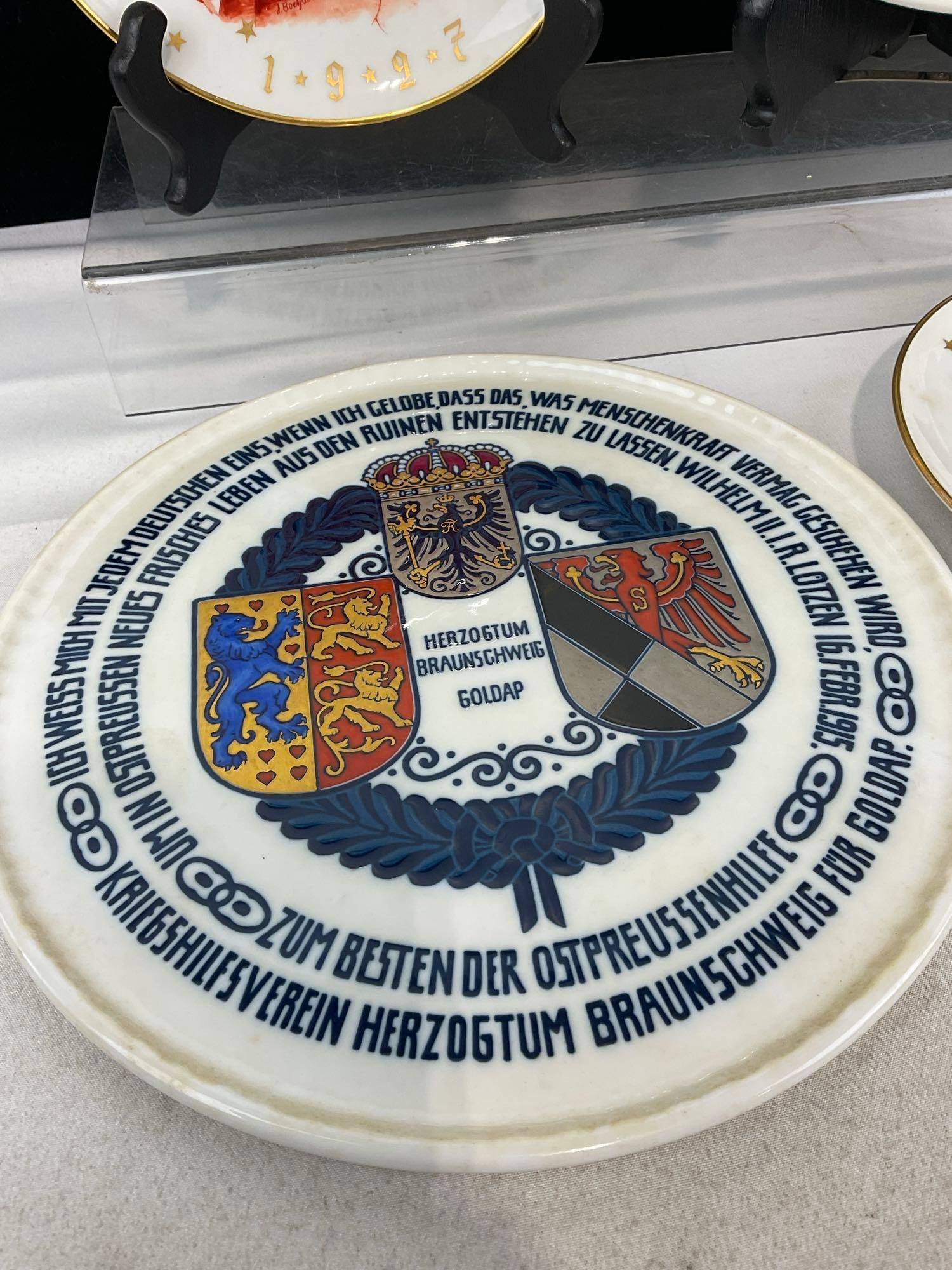 4 KPM Early 20th Century German Plates, Braunschweig & Kreis Teltow, Christmas 1927 & 1928 - 2