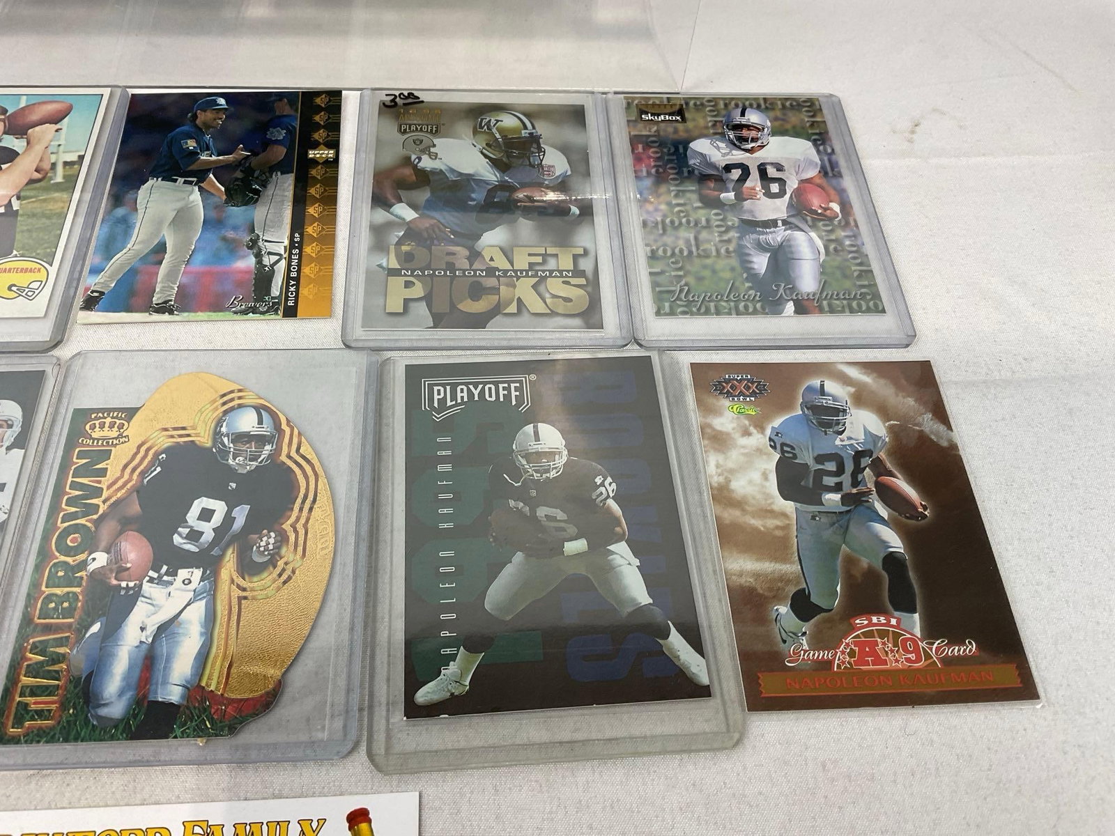 Selection of 21 NFL Football Cards, Raiders, Classic, Upper Deck, Pinnacle, Score, Skybox & more - 4