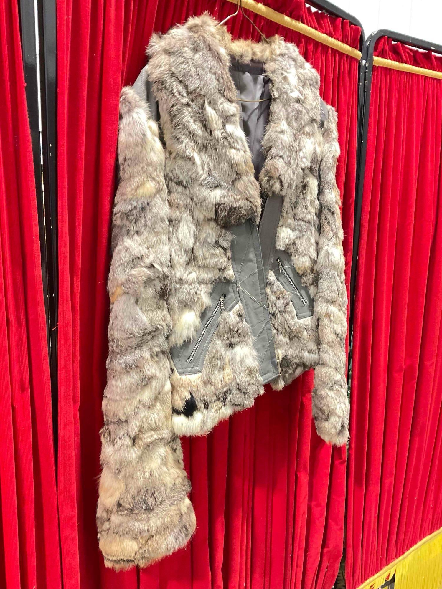 Vintage Brothers Custom Tailor Gray Leather & Rabbit Fur Hooded Jacket. As Is. Fair Condition. - 3