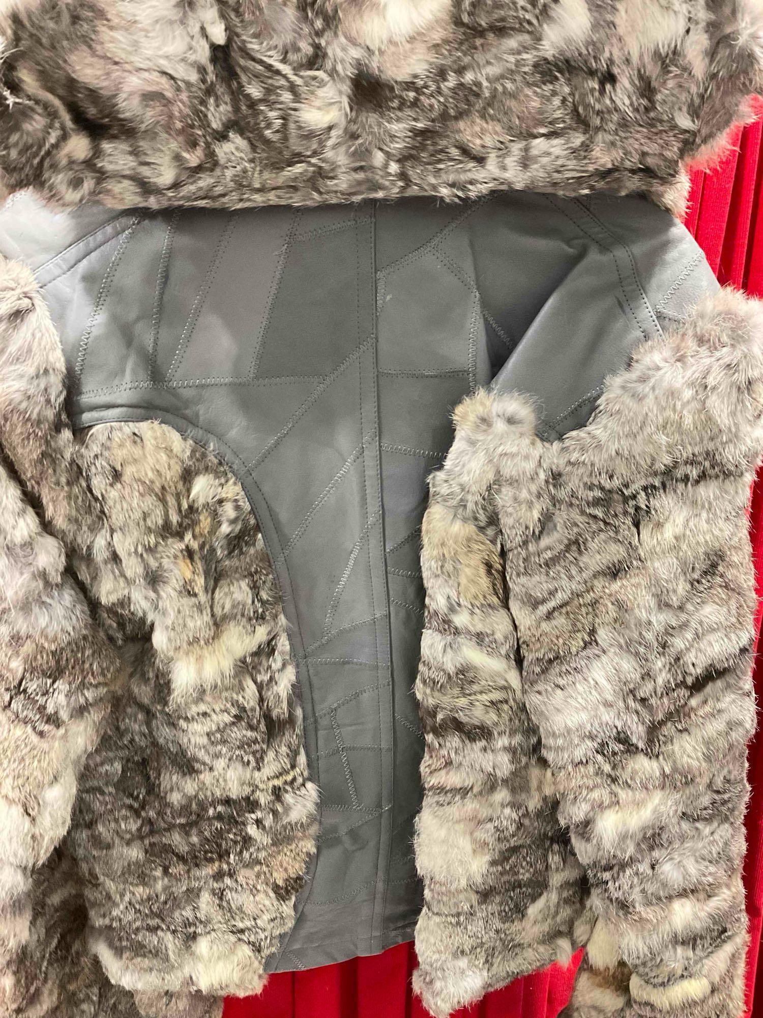 Vintage Brothers Custom Tailor Gray Leather & Rabbit Fur Hooded Jacket. As Is. Fair Condition. - 8
