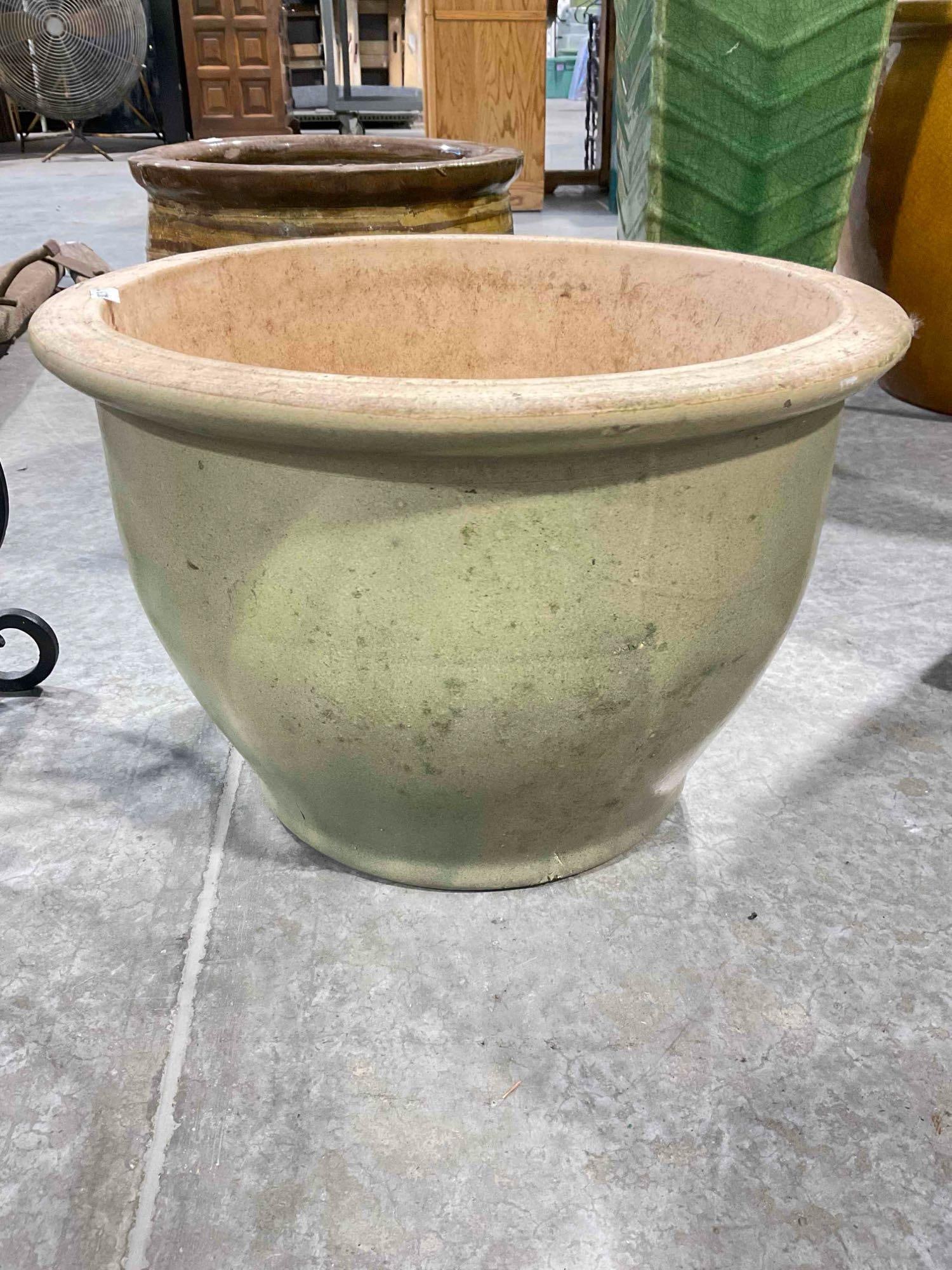 Khaki Green Glazed Ceramic Planter Pot. Measures 15" x 15" x 10" Good Condition. - 4