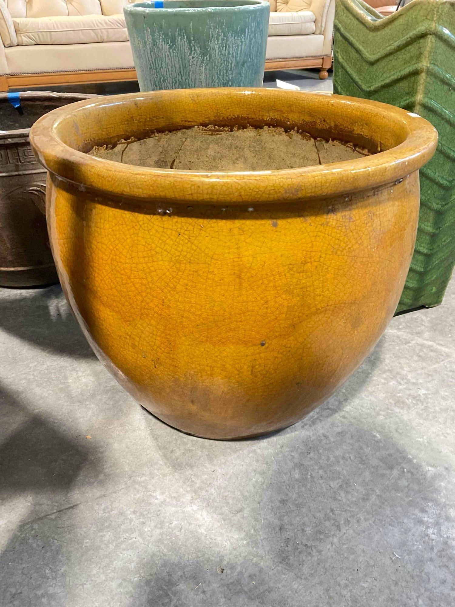 Ochre Brown Glazed Ceramic Planter Pot w/ Crazed Finish. Measures 19" x 19" x 16" Good Condition. - 3