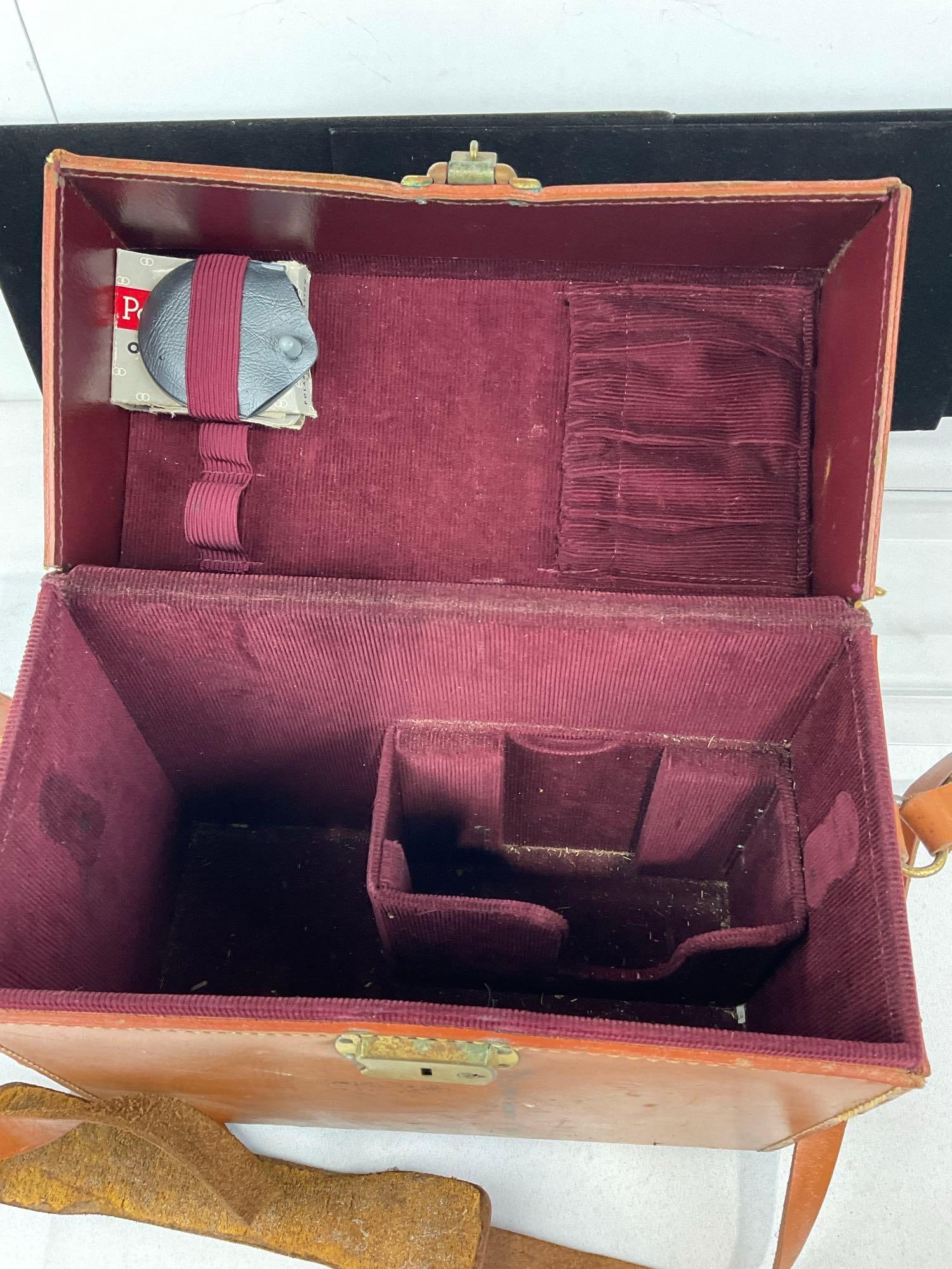 Polaroid Land Camera The 800 w/Wink-Light flash module, & Leather Case - 13