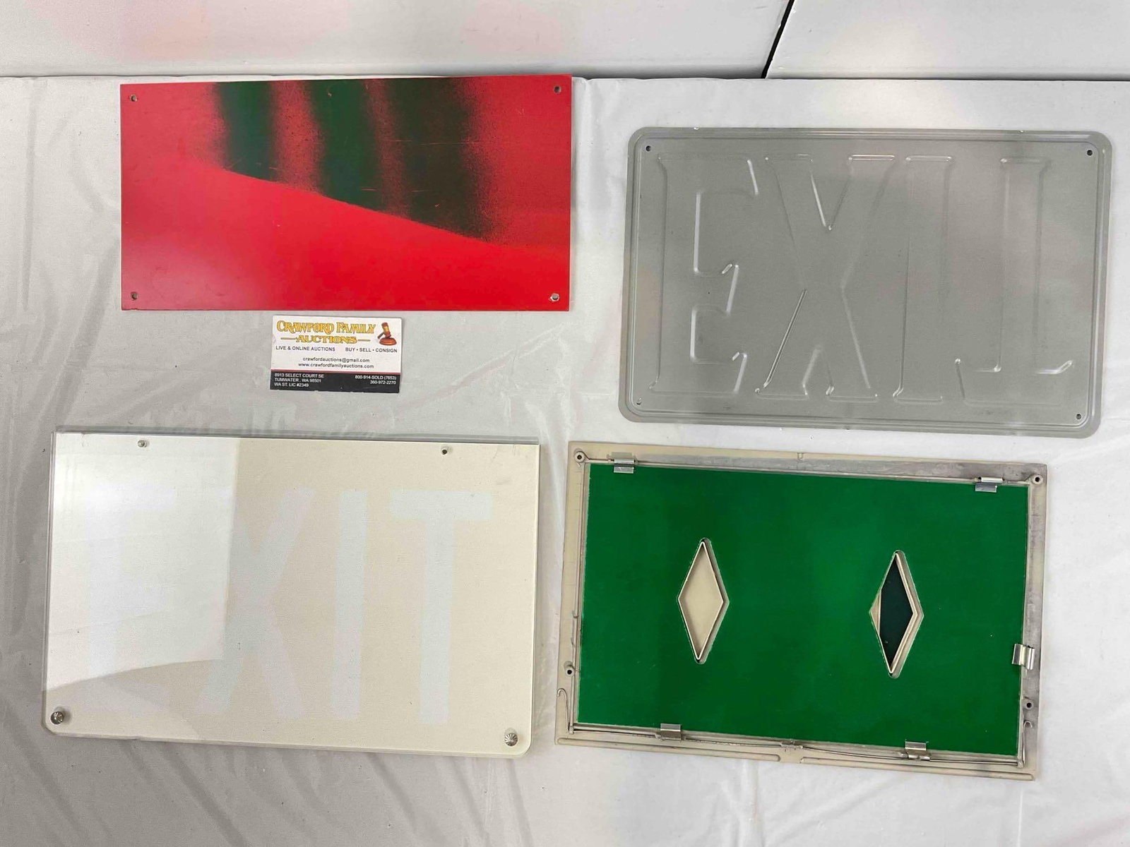 4 pcs Vintage "EXIT" Signs, 2x Plastic & 2x Metal. Very Good Condition. See pics. - 6