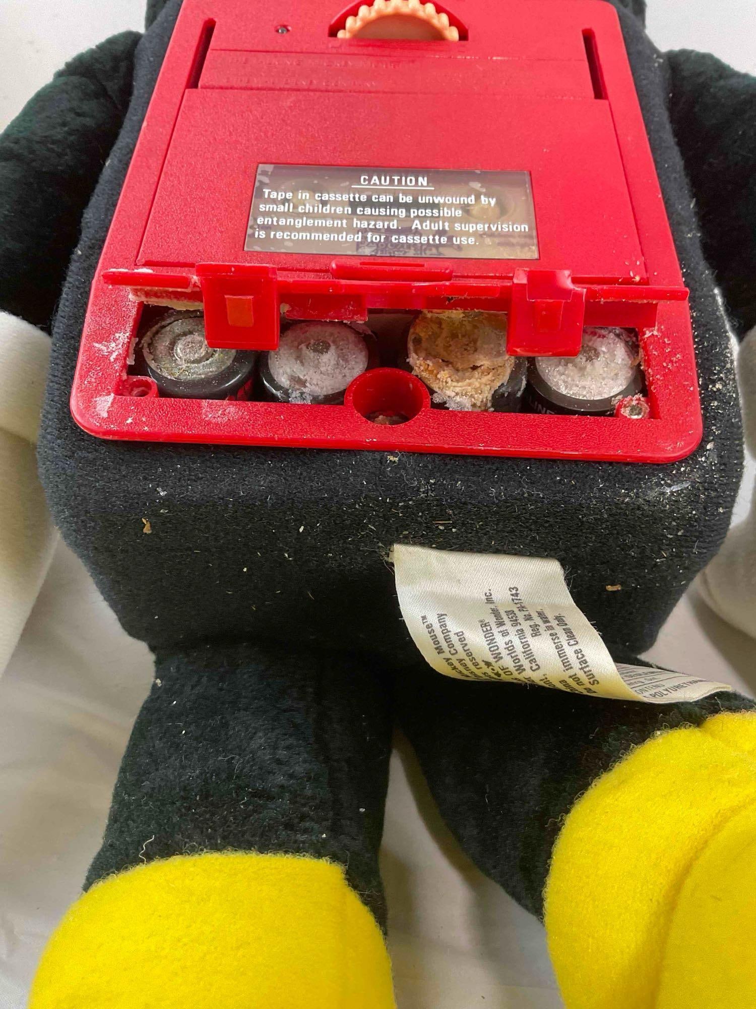 3 pcs Vintage Mickey Mouse Toys, incl. 2x Talking Mickey Mouse Dolls w/ Cassettes. See pics. - 11