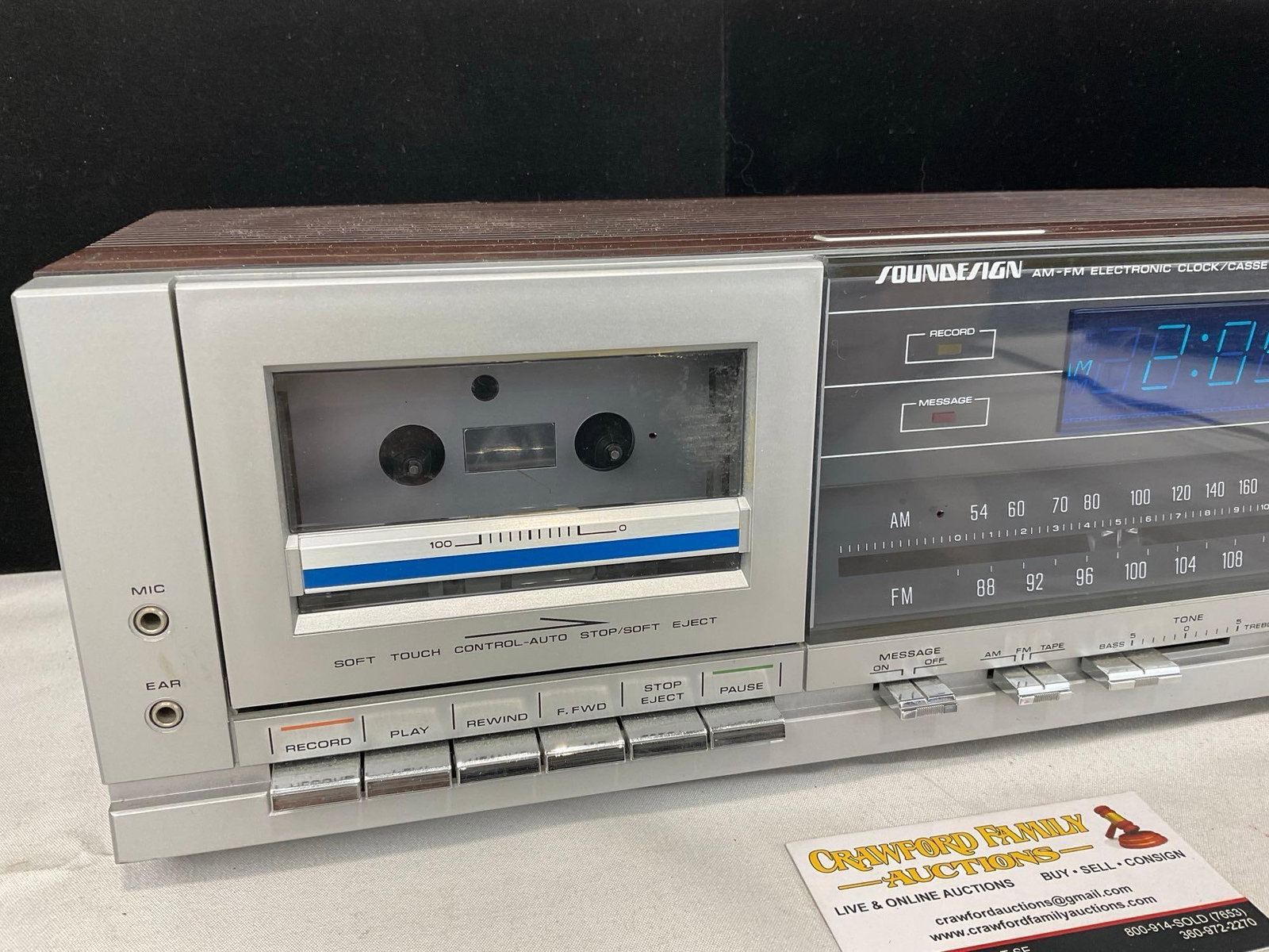 Vintage Soundesign AM-FM Electronic Clock/Cassette Recorder, model no.3852, tested & working - 2