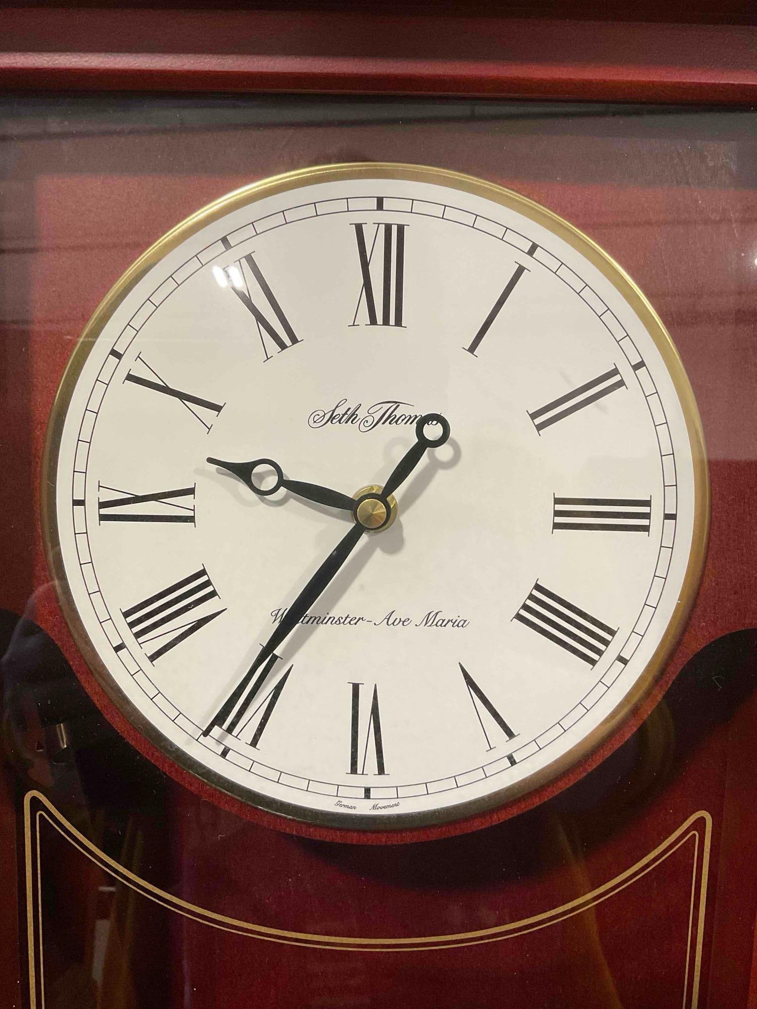 Seth Thomas Westminster-Ave Maria Battery Operated Wall Clock. Good Condition. See pics. - 4