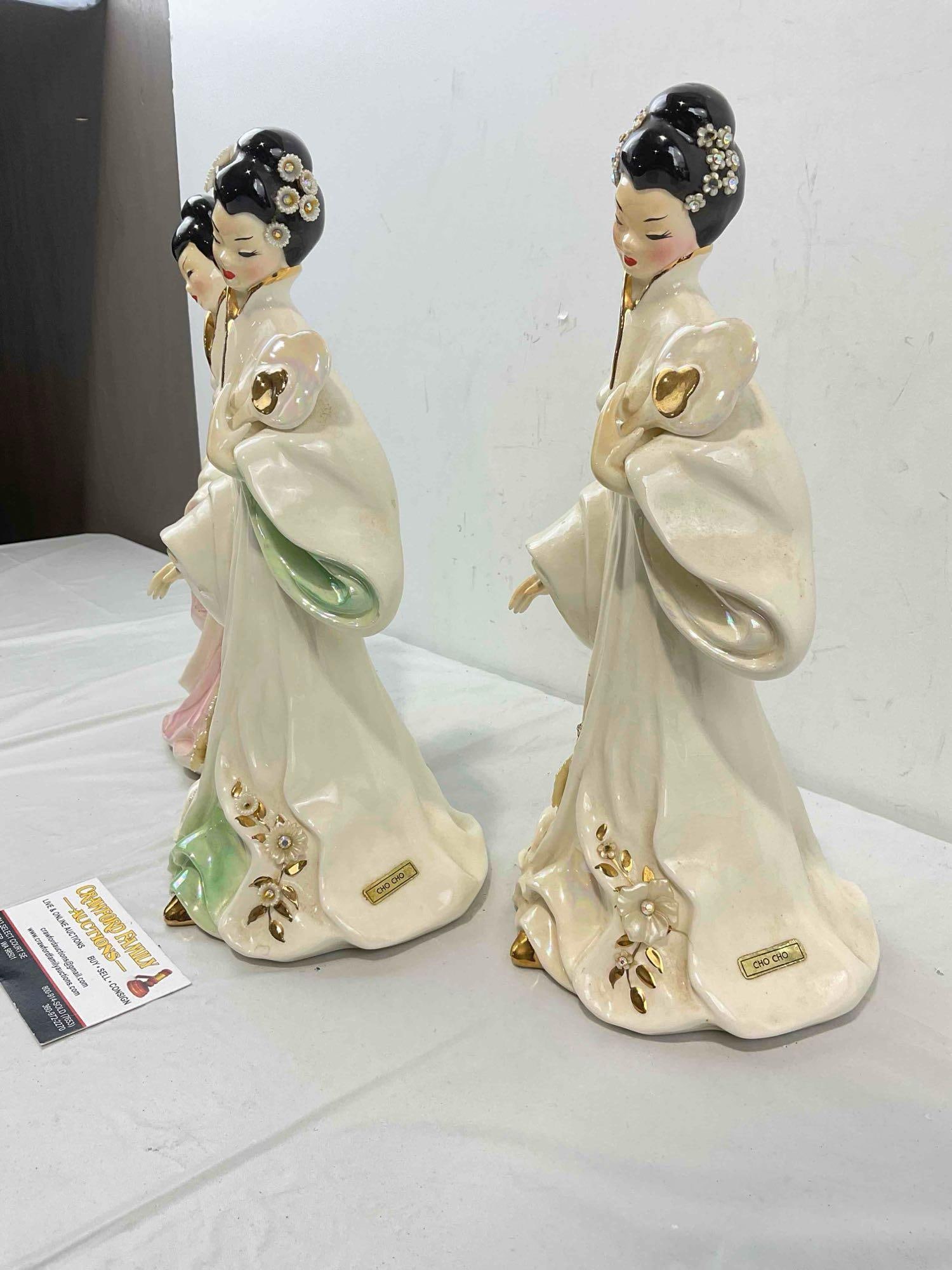 3 pcs Vintage Josef Originals Ceramic Lady Figurines, incl. 2x Cho Cho. Fair Condition. See pics. - 2