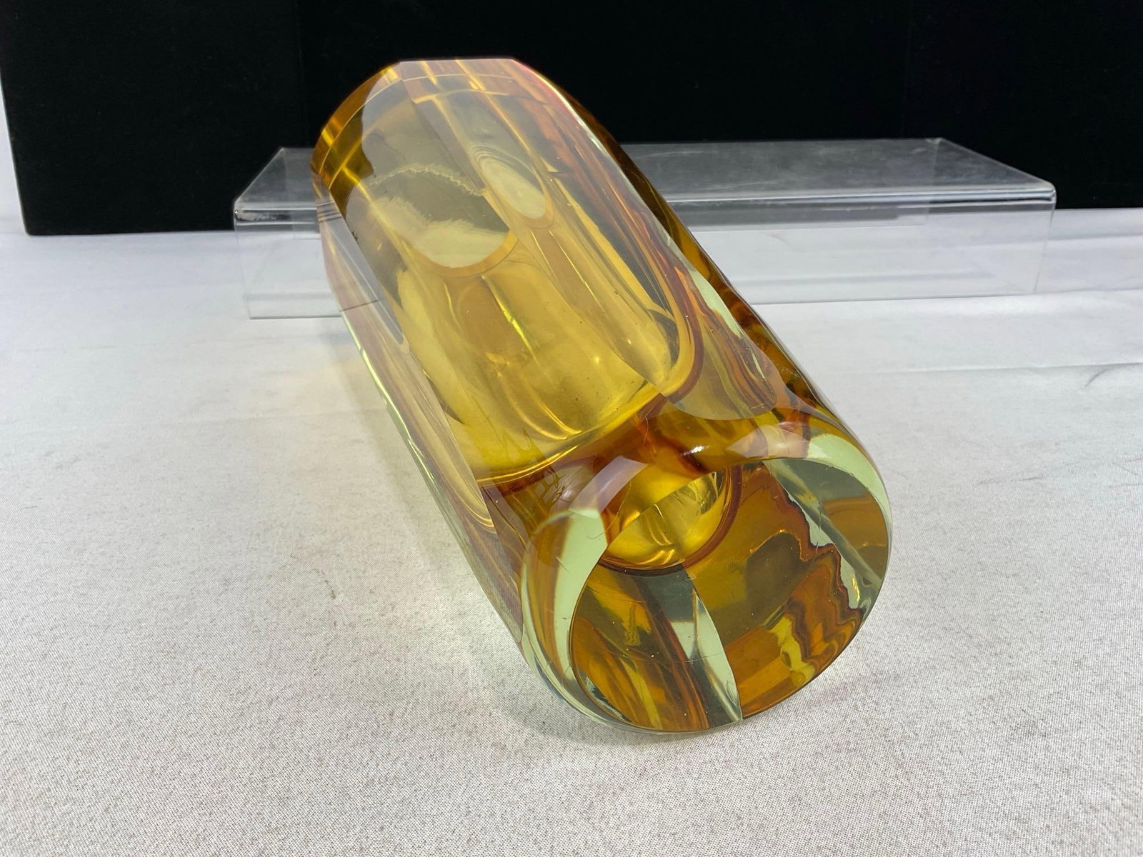 Vintage 1960s Murano Mandruzzato Sommerso Vase, Clear w/Stark Yellow, 10 inches tall - 5