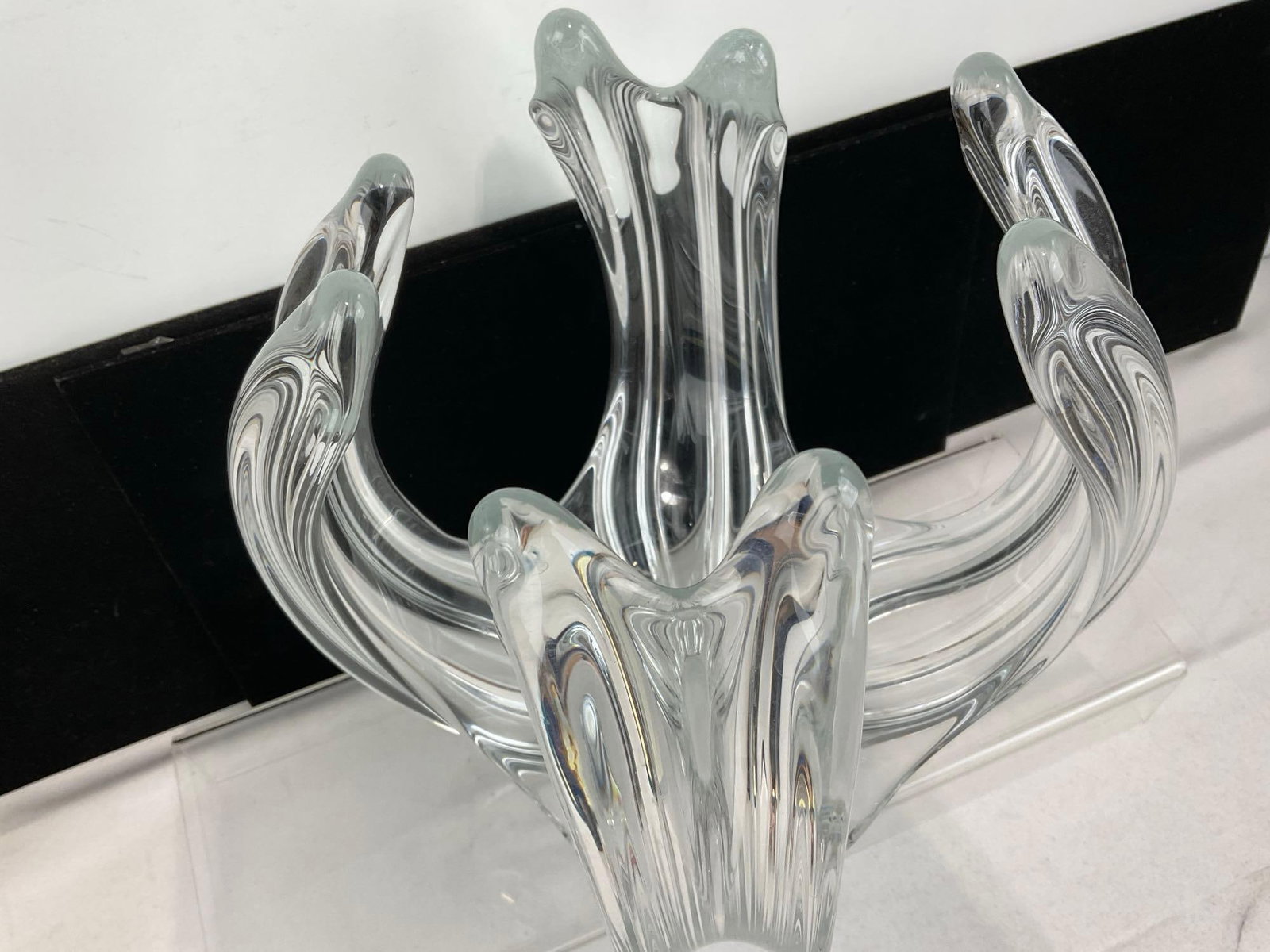 4 Prong Freeform Art Vannes Cristal Centerpiece, Handblown Glass, 12h x 10w x 10d inches - 3
