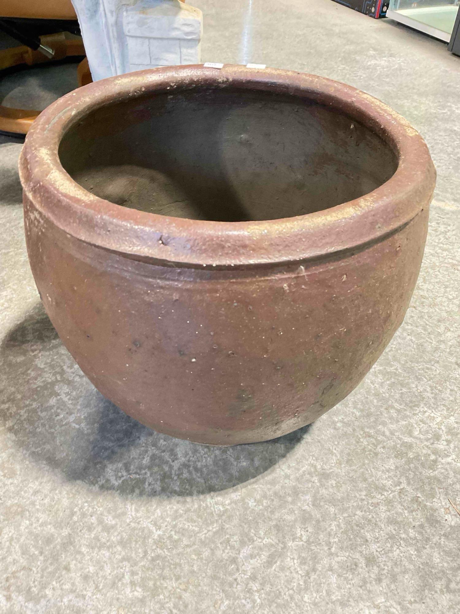 Vintage Chocolate Brown Glazed Ceramic Planter Pot. Measures 15" x 15" x 15" Good Condition. - 5