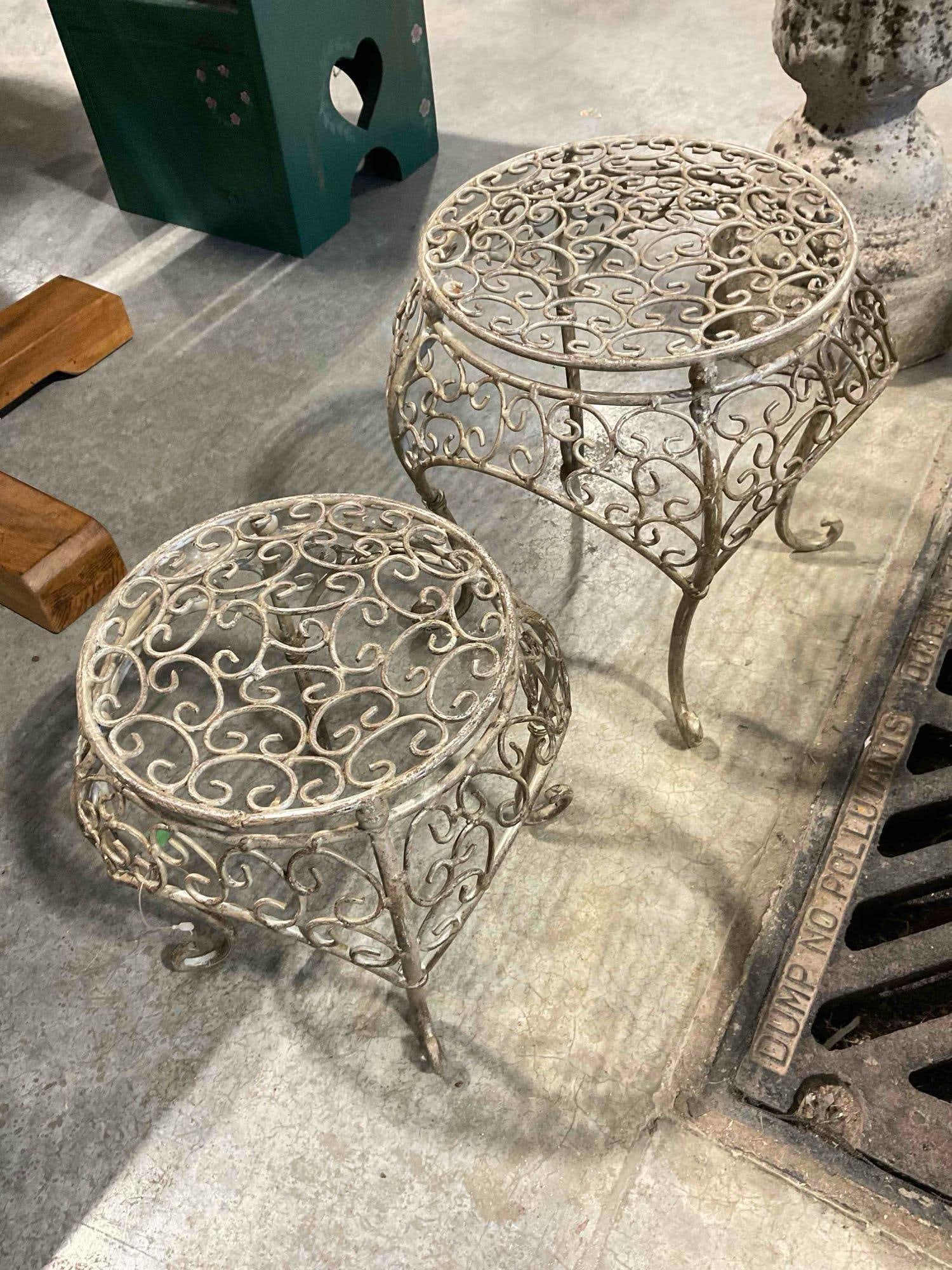 2 pcs Vintage Gray Painted Metal Wire Planter Stands in 2 Sizes. Good Condition. See pics. - 2