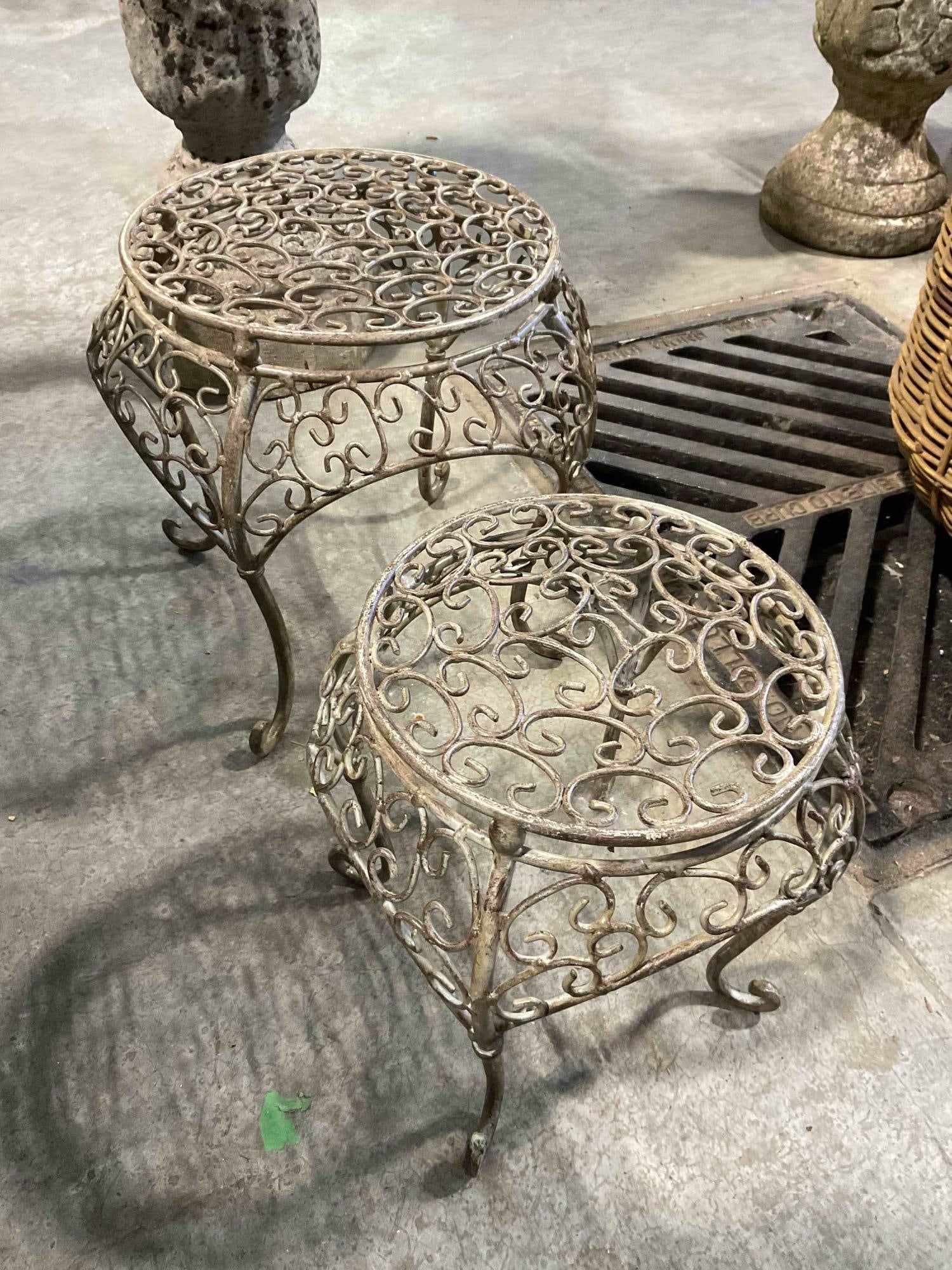2 pcs Vintage Gray Painted Metal Wire Planter Stands in 2 Sizes. Good Condition. See pics. - 3