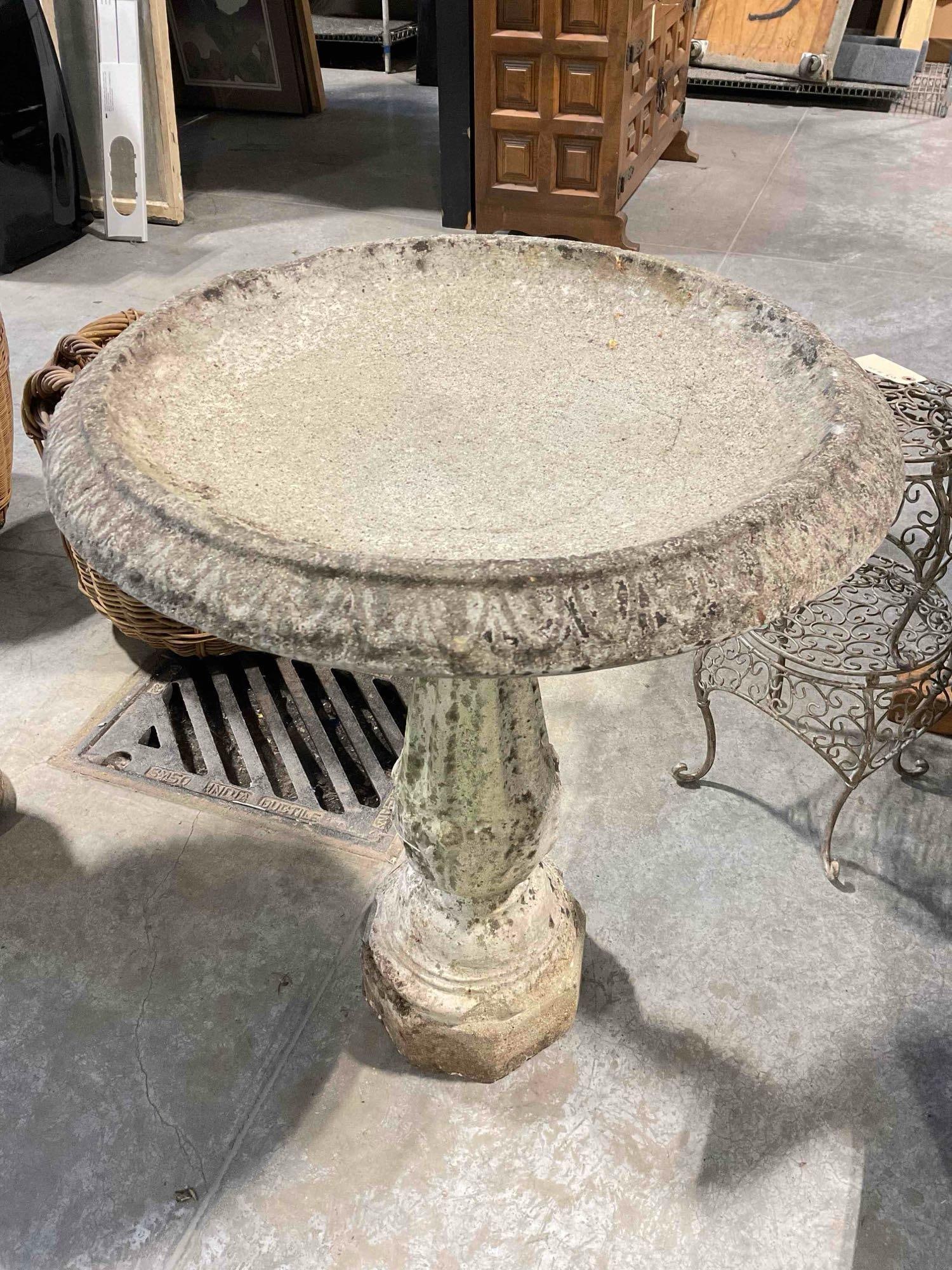 Vintage Concrete Bird Bath w/ Round Basin & Fluted Base. Fair Condition. See pics. - 5