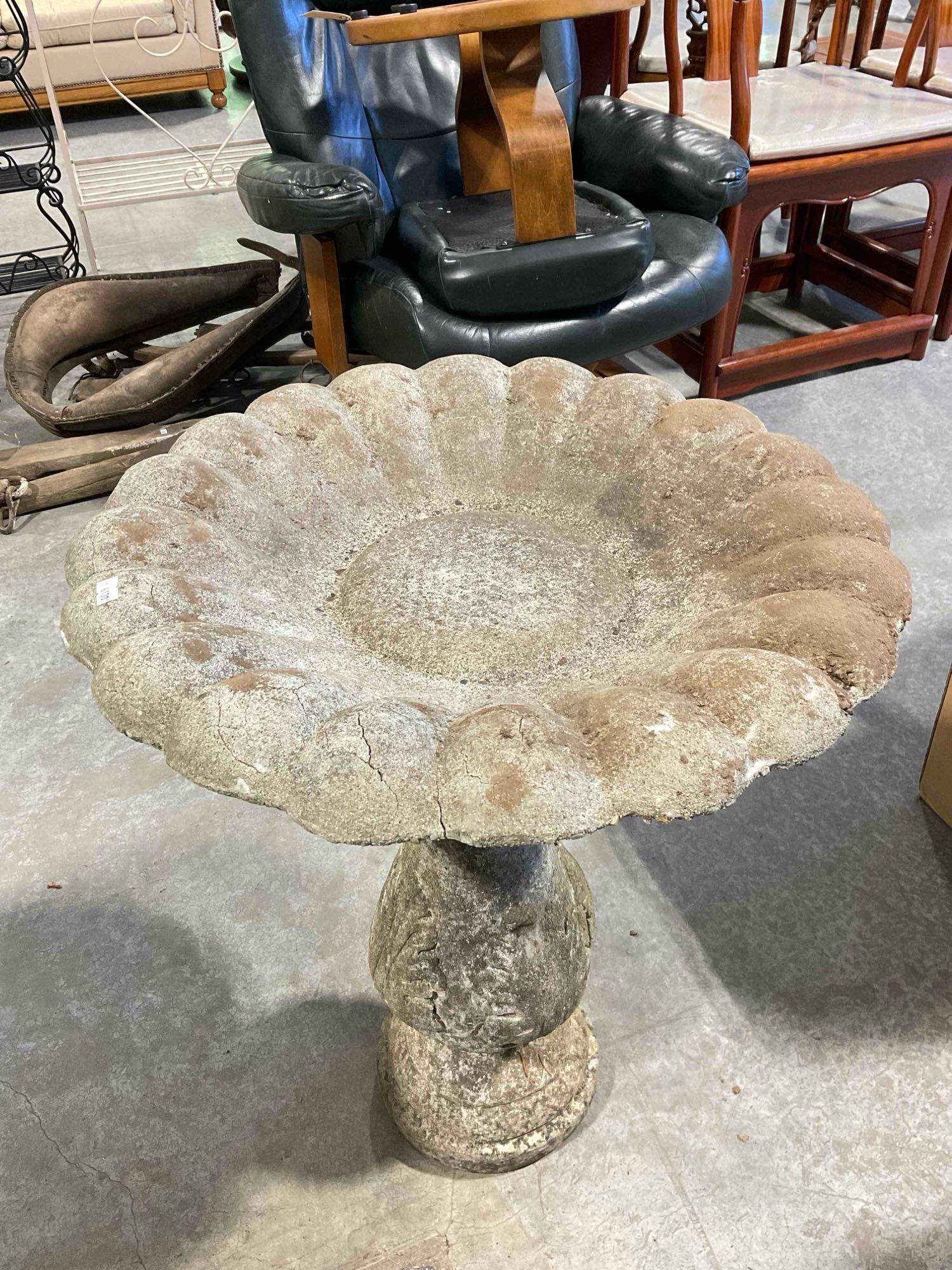 Vintage Concrete Bird Bath w/ Daisy Flower Basin & Leaf Pedestal Base. Fair Condition. See pics. - 2