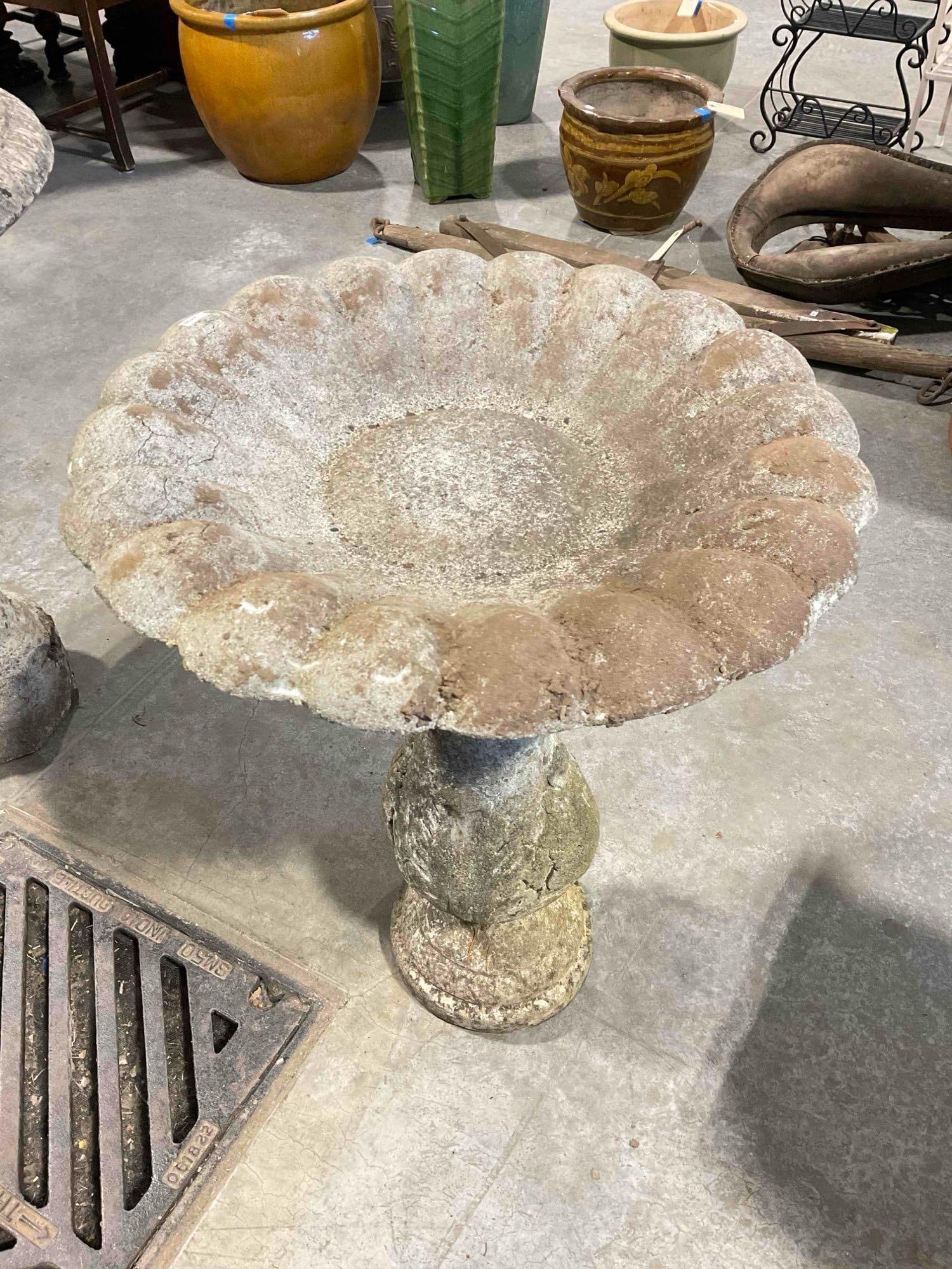 Vintage Concrete Bird Bath w/ Daisy Flower Basin & Leaf Pedestal Base. Fair Condition. See pics. - 3