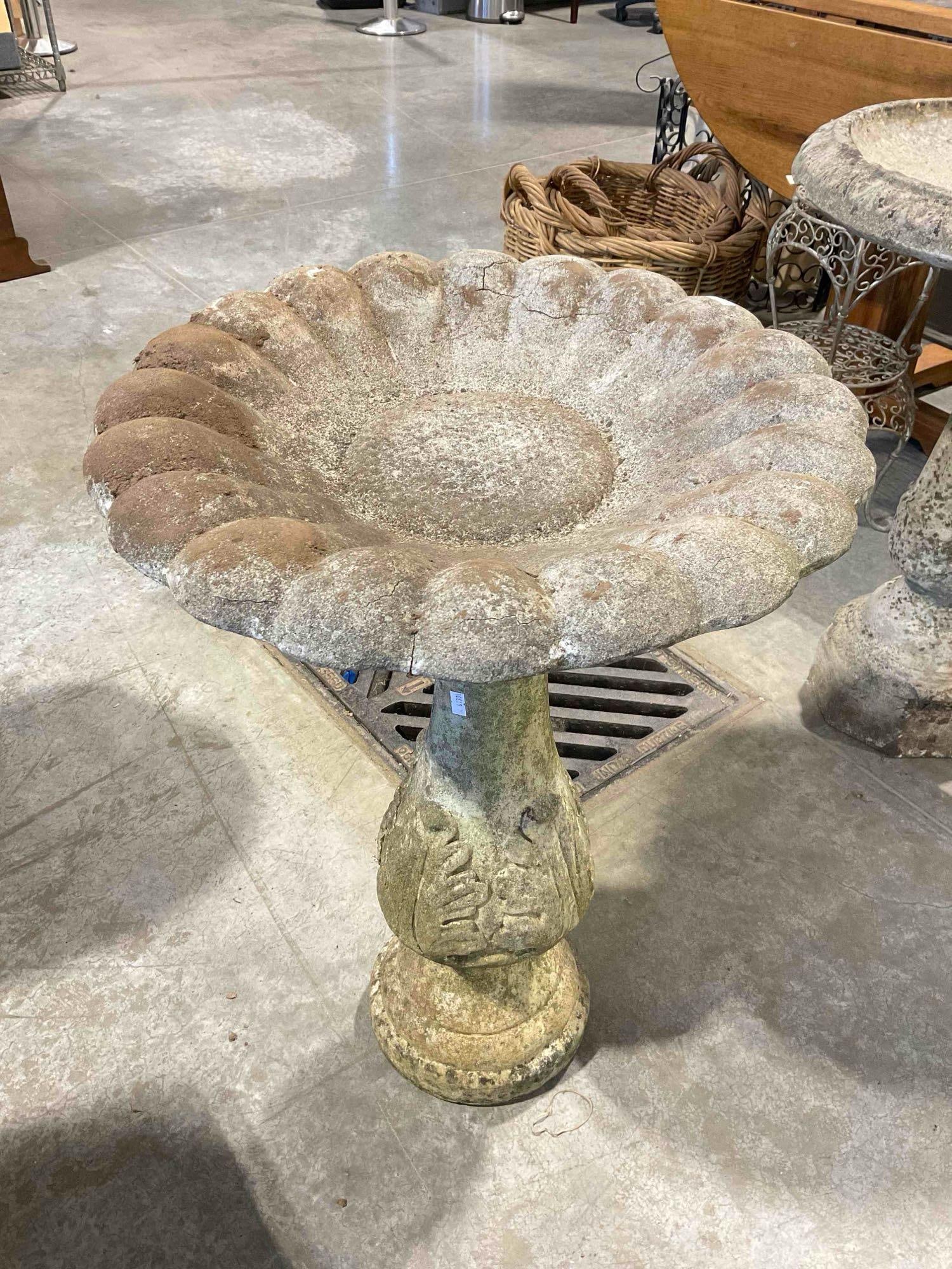Vintage Concrete Bird Bath w/ Daisy Flower Basin & Leaf Pedestal Base. Fair Condition. See pics. - 6