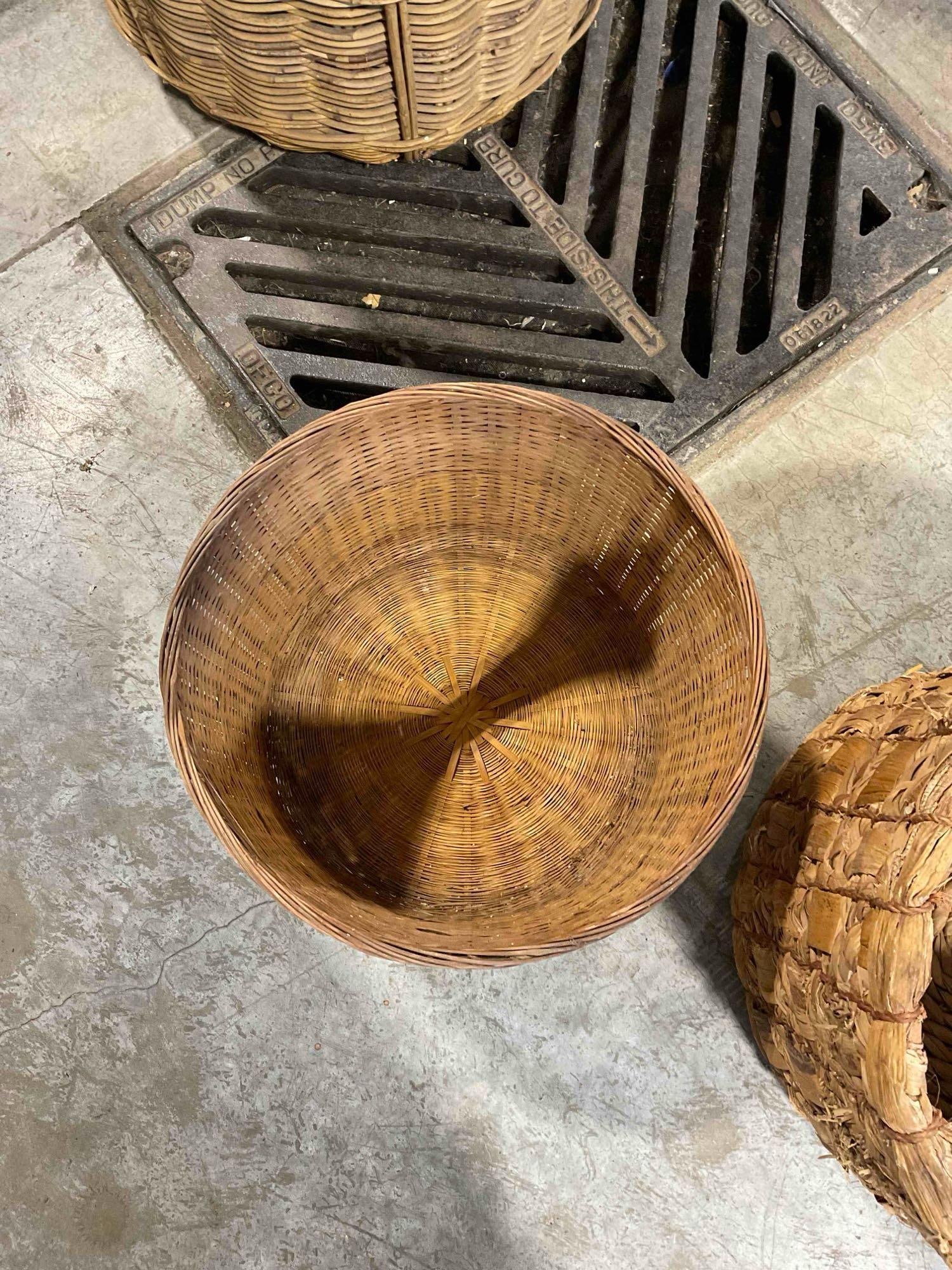 3 pcs Vintage Woven Natural Fiber Decorative Baskets in 3 Sizes. See pics. - 7