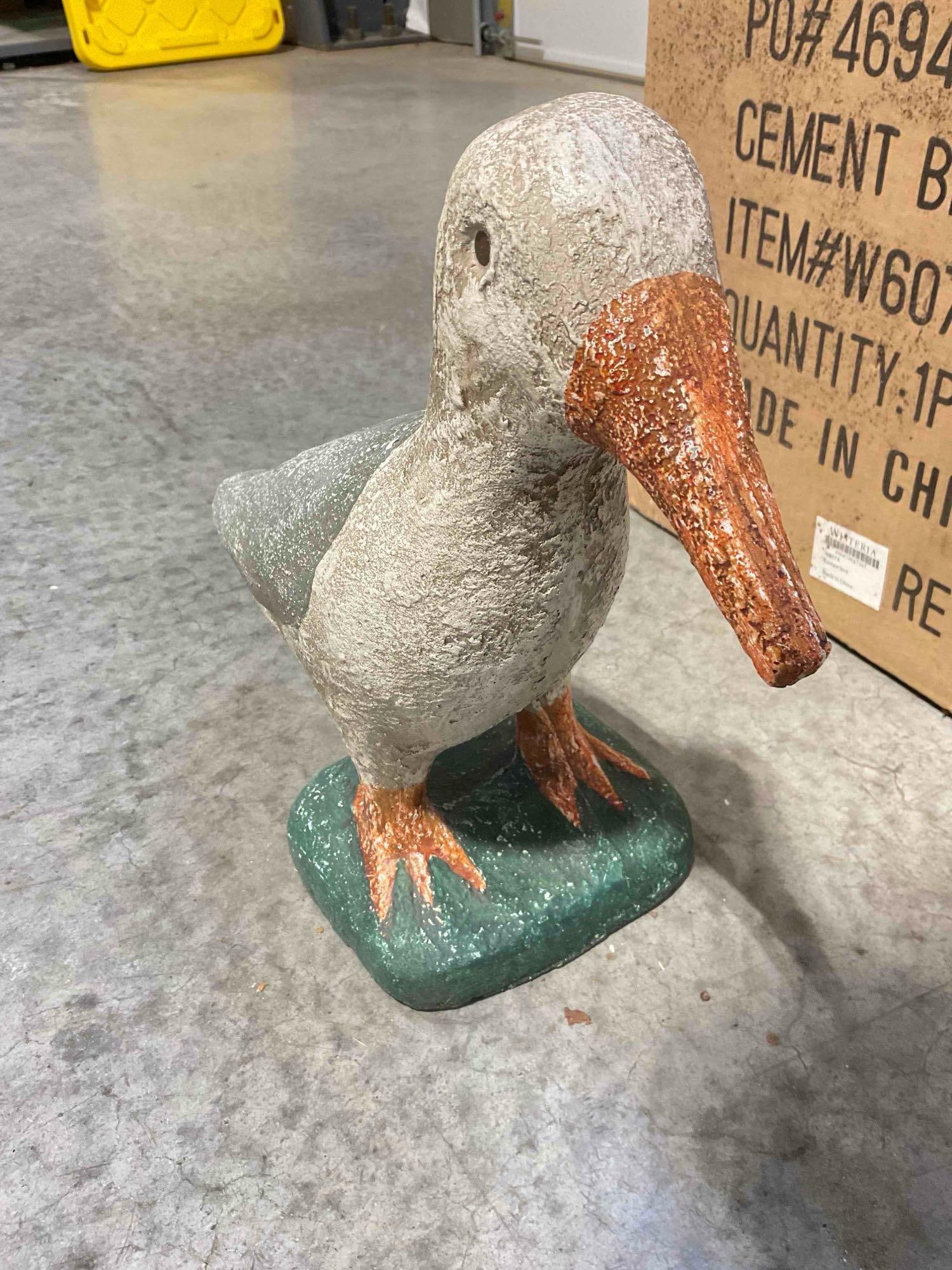 NIB Wisteria Painted Concrete Seagull Bird Garden Statuette. Good Condition. See pics. - 3