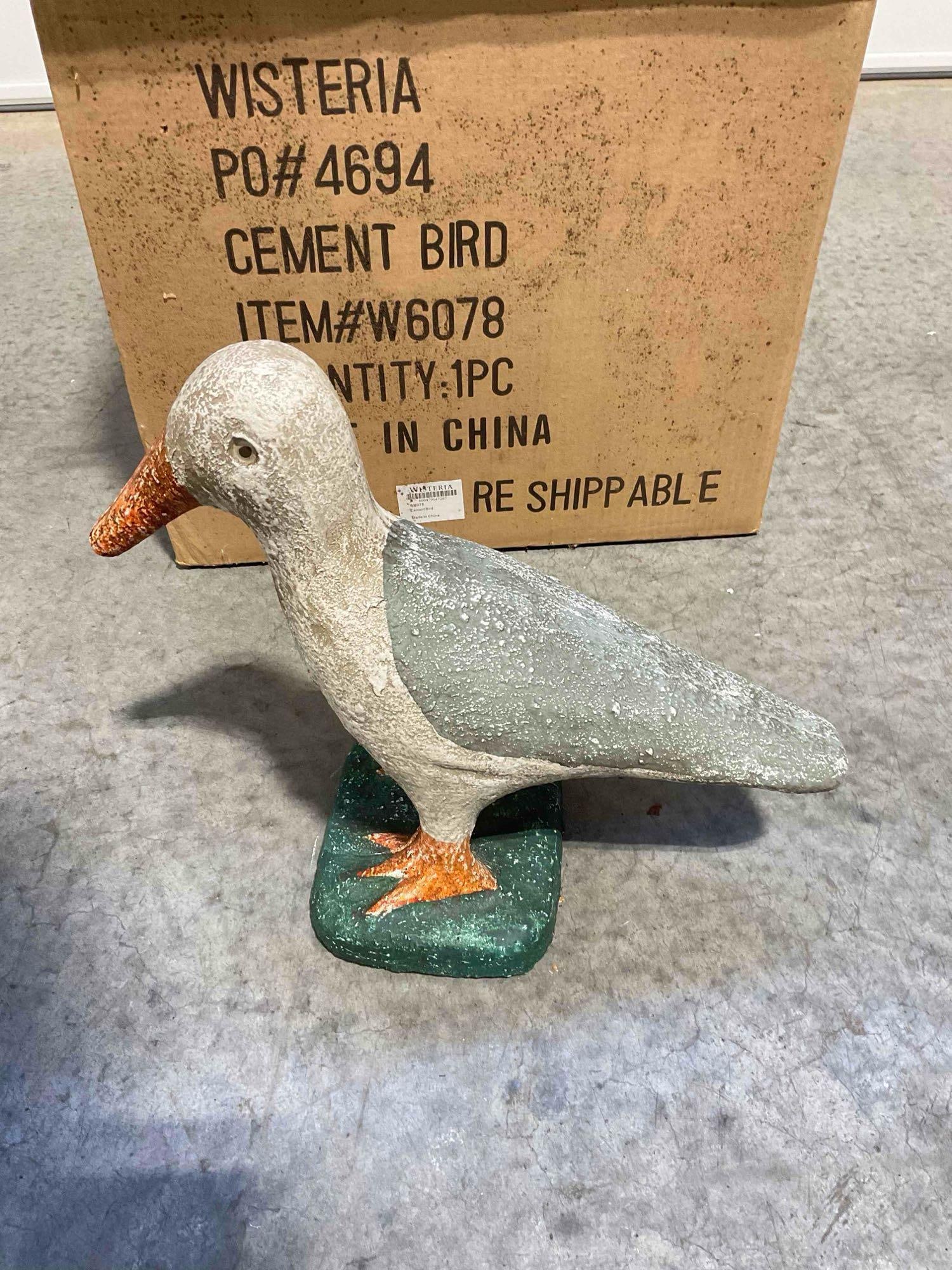 NIB Wisteria Painted Concrete Seagull Bird Garden Statuette. Good Condition. See pics. - 4