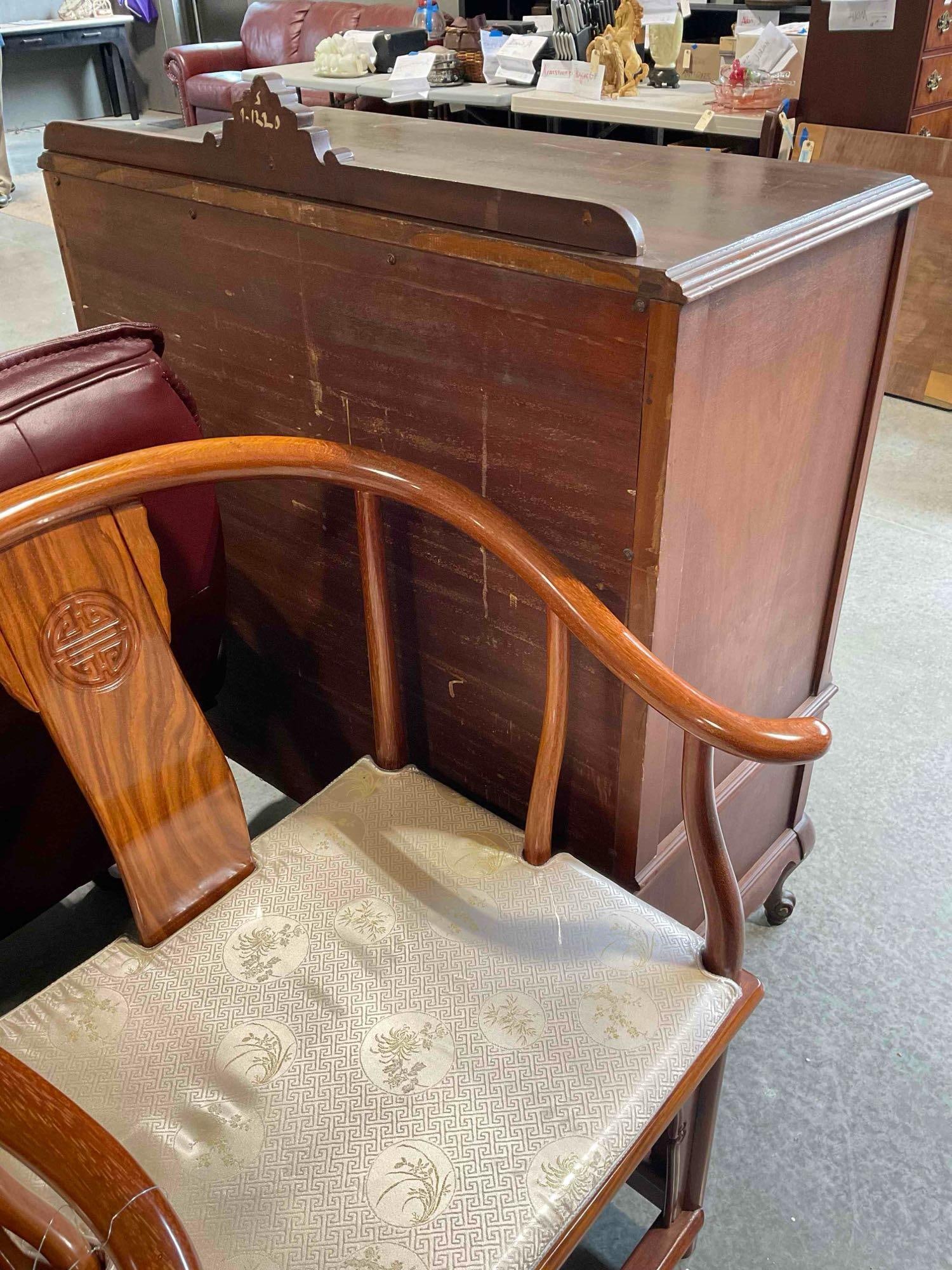 Vintage Oak Wood? 5-Drawer Dresser w/ Flame Mahogany Veneer. Fair Condition. See pics. - 11
