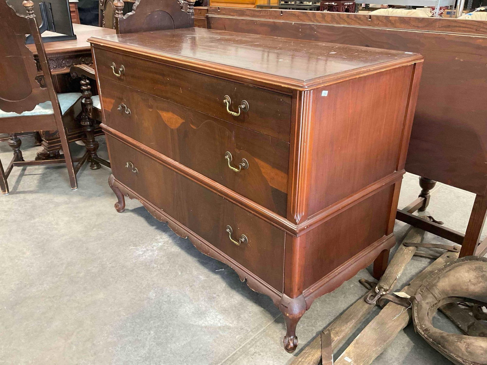 Vintage Oak? Wood 3-Drawer Dresser w/ Walnut Veneer & Burl Sections. Fair Condition. See pics. - 2