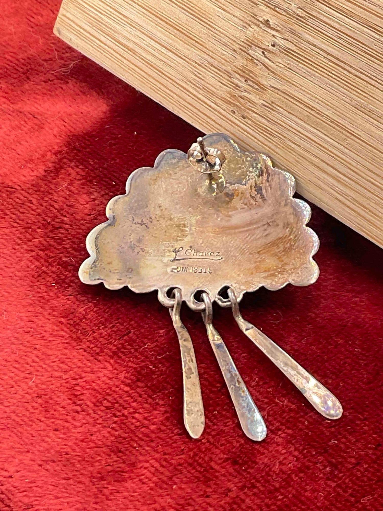 Vintage Native American Sterling Silver Earrings Signed L. Chavez w/ Pink Toned Stone Settings. - 3