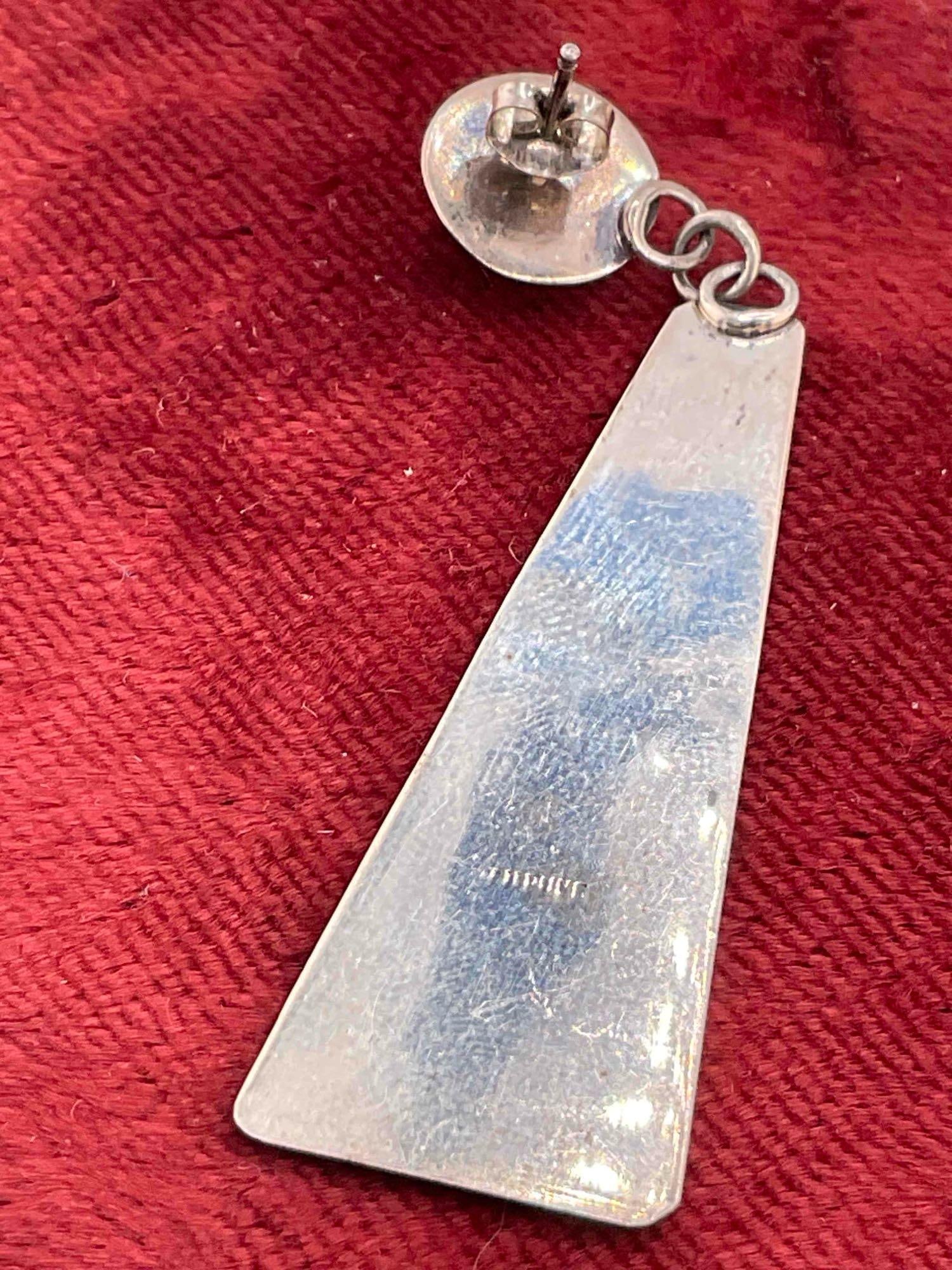 Vintage Native American Sterling Silver Earrings w/ Dancer Design & Dyed Abalone Toned Setting. - 3