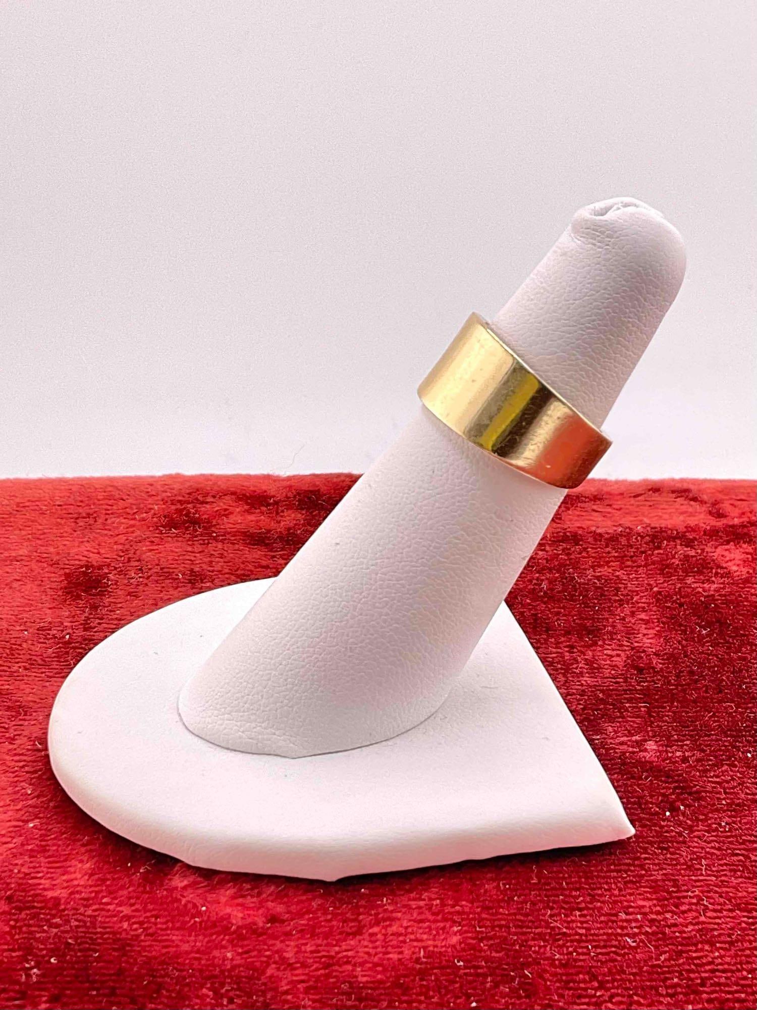 Womens solid 14k gold ring size 5 / 8.58 grams - 2