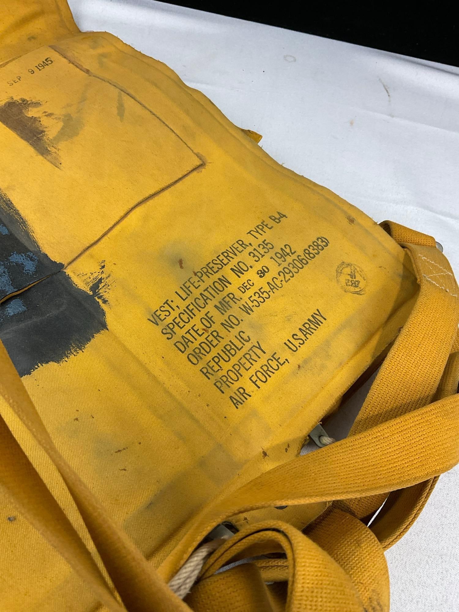 Vintage WWII 1945 Life Preserver, Type B-4, no.3135, Yellow US Army Air Force - 3