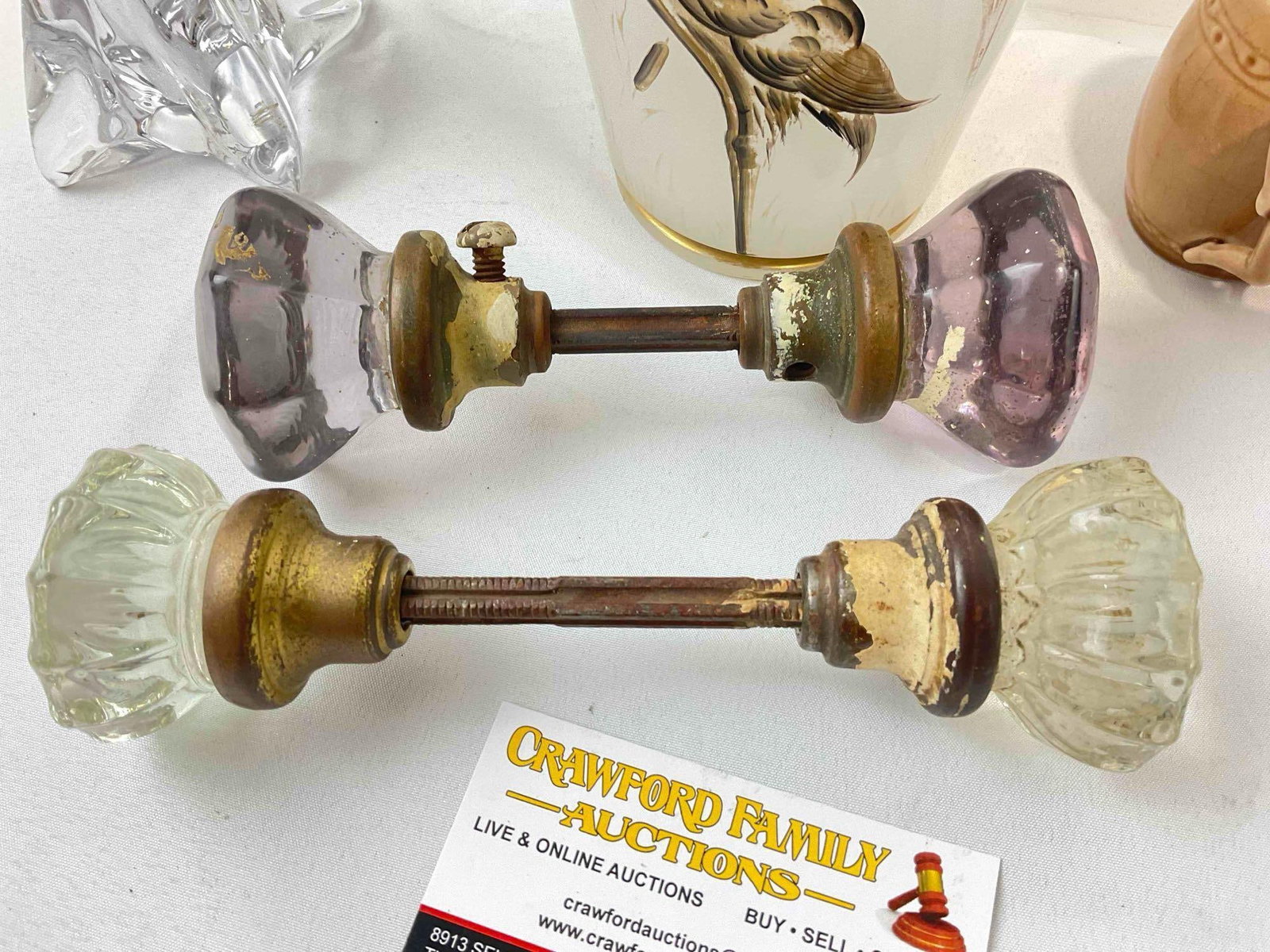 6 pcs Vintage Collectible Assortment, incl. Lovely Glass Door Knobs, Blown Glass Bird Statuette. - 4