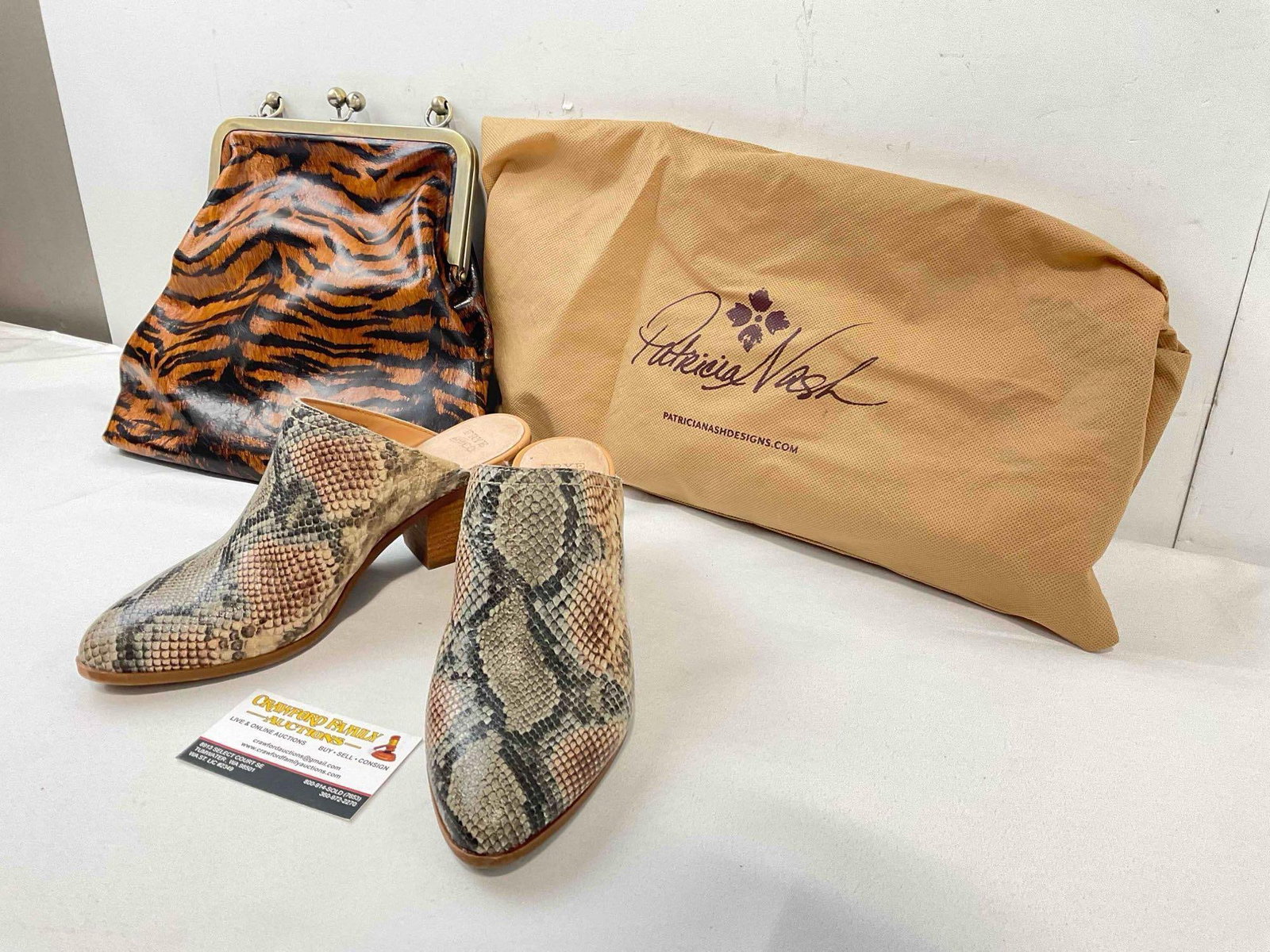 2 pcs Animal Print Ladies Accessories, incl. Patricia Nash Purse & Frye and Co. Size 6.5 Shoes. - 3