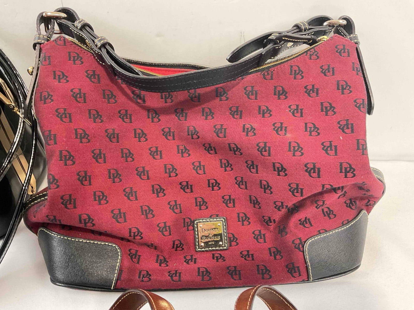 7 pcs Ladies Purses, incl. Hand Bags from Franco Sarto, Dooney & Bourke, Fossil & More! - 6