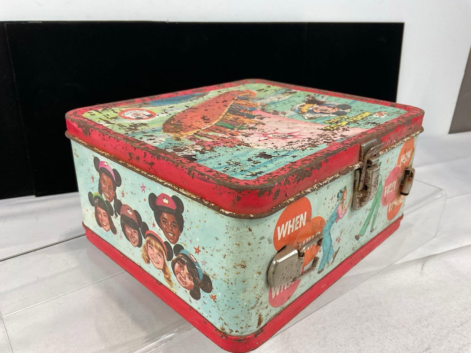 Vintage 1977 Walt Disney prod. Mickey Mouse Club Metal Lunchbox by Aladdin, needs TLC - 4