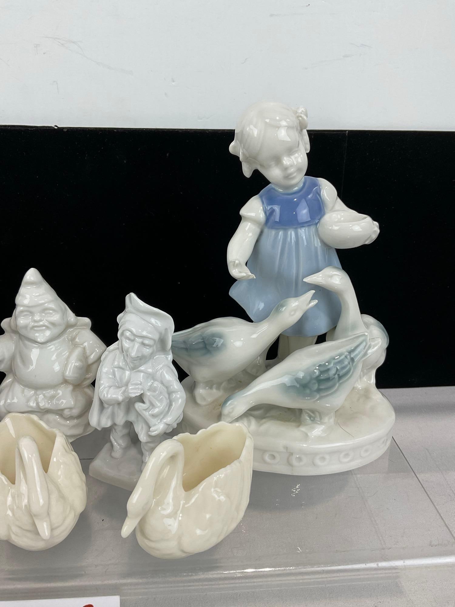 9 Rosenthal, Lenox, & Frankeuth Porcelain Figures, Woman playing Lute, Rabbits, Swans & Girl feed... - 2