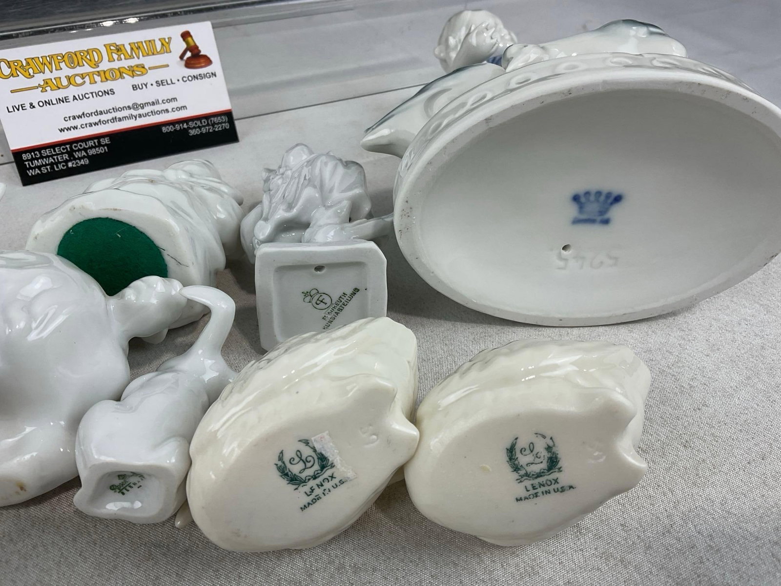 9 Rosenthal, Lenox, & Frankeuth Porcelain Figures, Woman playing Lute, Rabbits, Swans & Girl feed... - 5