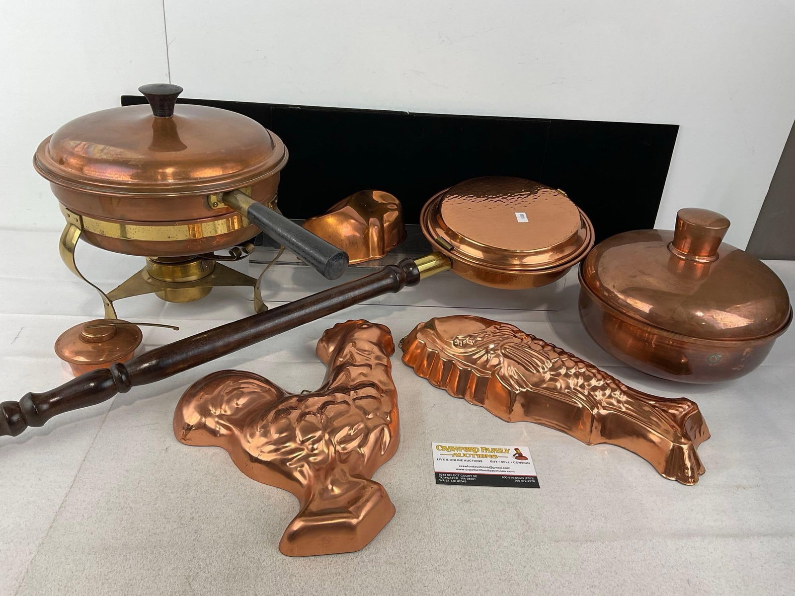 Copper & Brass Chafing Dish w/stand, Lidded Bowl, Bed Warmer w/handle, 3 Jelly Molds: Appears to be in good shape. The piece measures approx 12h x 19w x 14d inches. See pics. E-6080