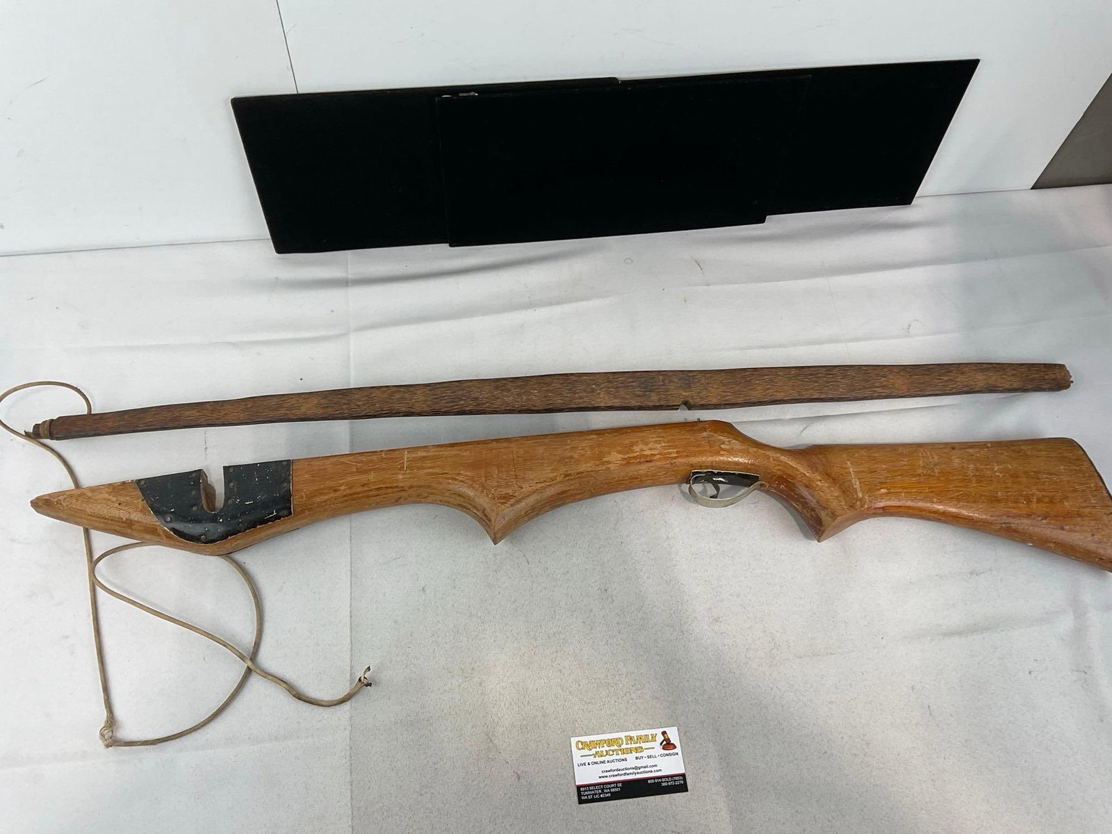 Primitive style crossbow, marked Made in Negrito 1974, Wooden Crossbar & Stock - 5