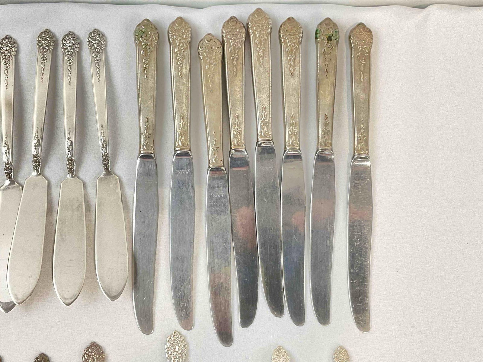 41 pcs Vintage King Edward Silver Plated Utensils, incl. Cheese Knives, Soup Spoons & More! - 6