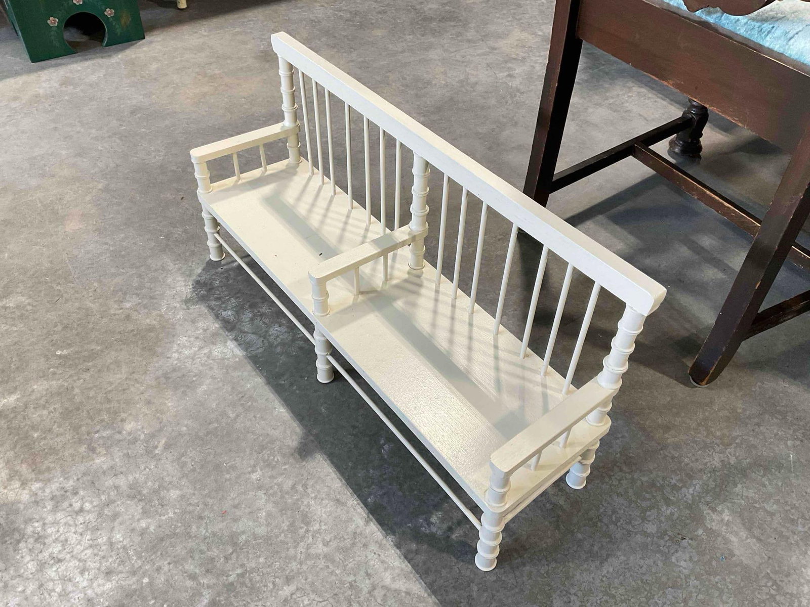 Vintage Tiny Off-White Painted Wooden Children's Toy Doll Side-by-Side Bench. Good Condition. - 3