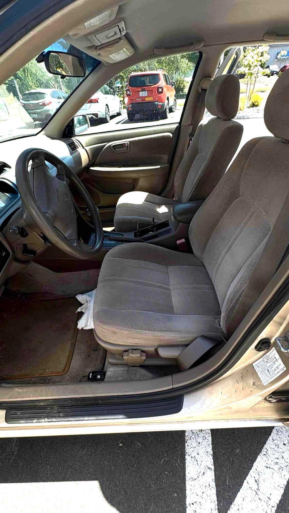 1998 Toyota Camry CE V6 Sedan 4 DR 3.0L V6 F DOHC 24V Gasoline Front wheel drive 182,408 miles - 13