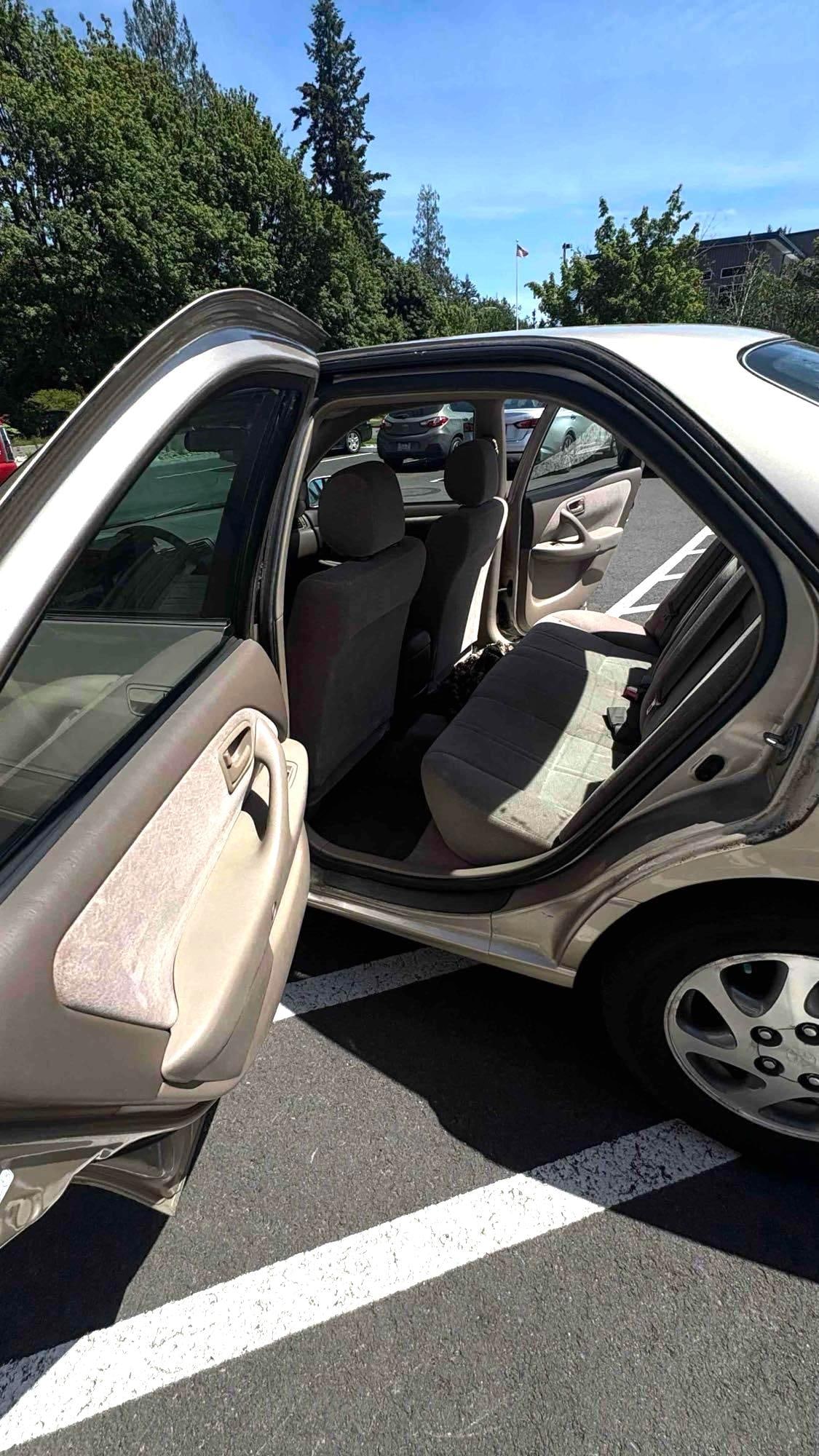 1998 Toyota Camry CE V6 Sedan 4 DR 3.0L V6 F DOHC 24V Gasoline Front wheel drive 182,408 miles - 9