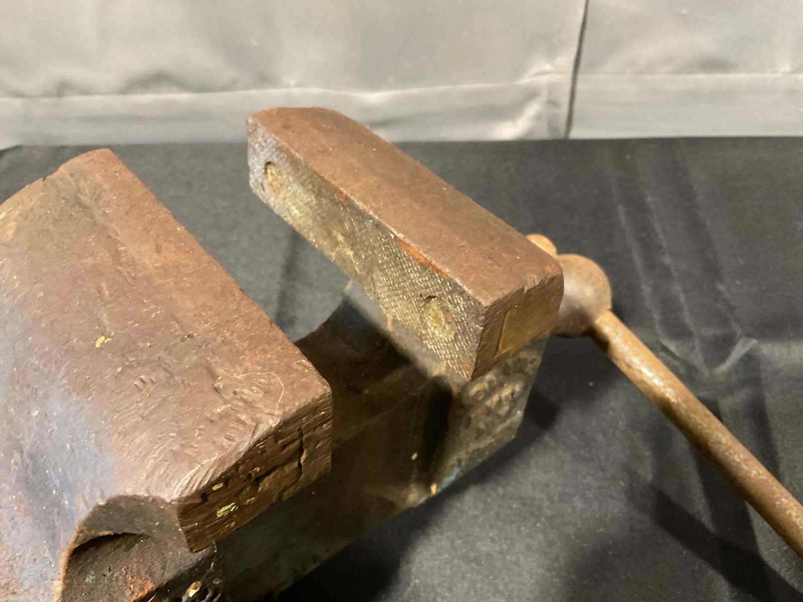 Vintage Monarch PV co NY #217-218 Cast Iron Vise, heavy, approx 10x17x13 inches - 4