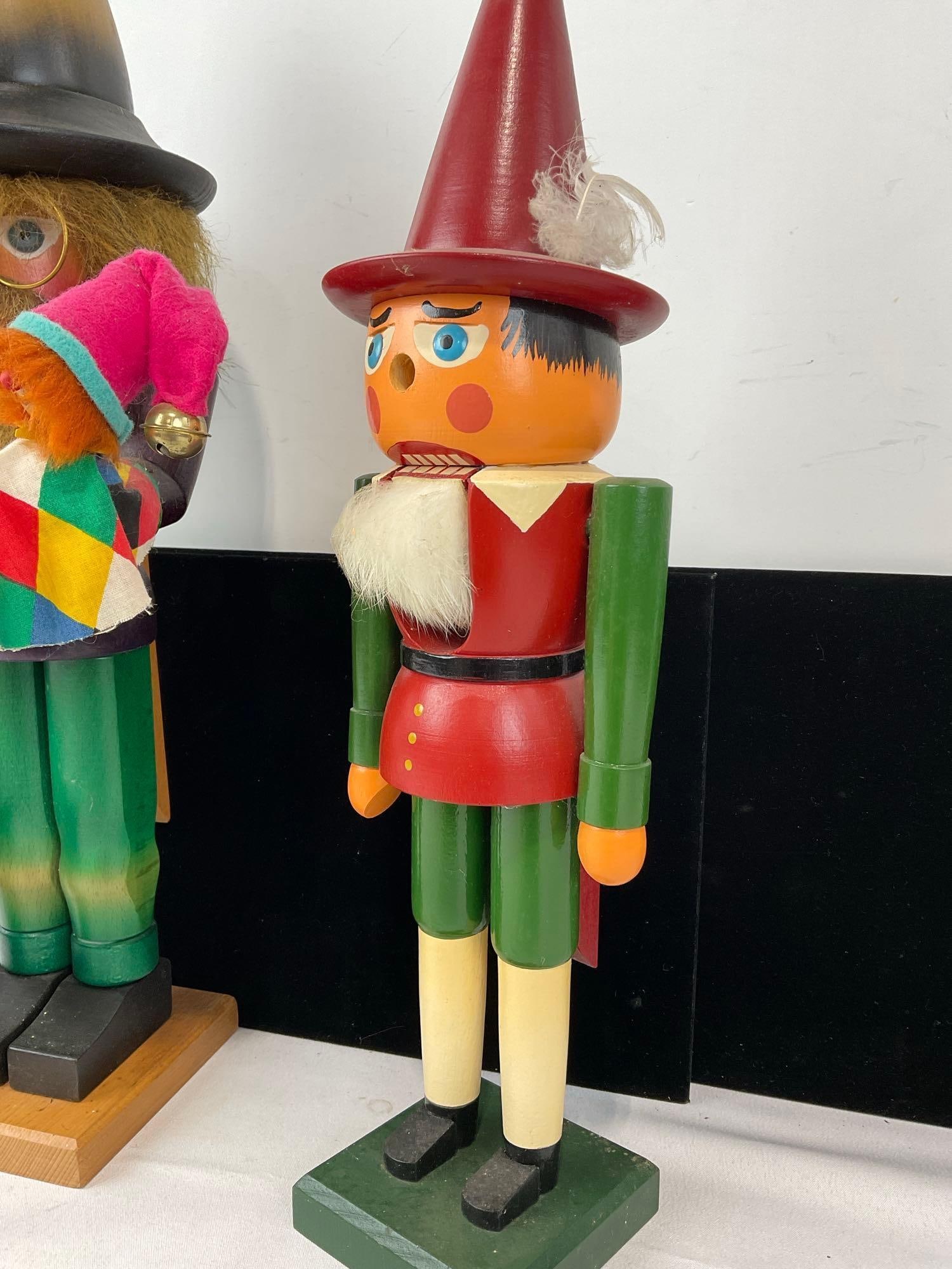 2 Handmade Nutcrackers, 1 W. German Holzkunst Christian Ulbricht & Veb Raum-U Tafelschmuck GDR - 2